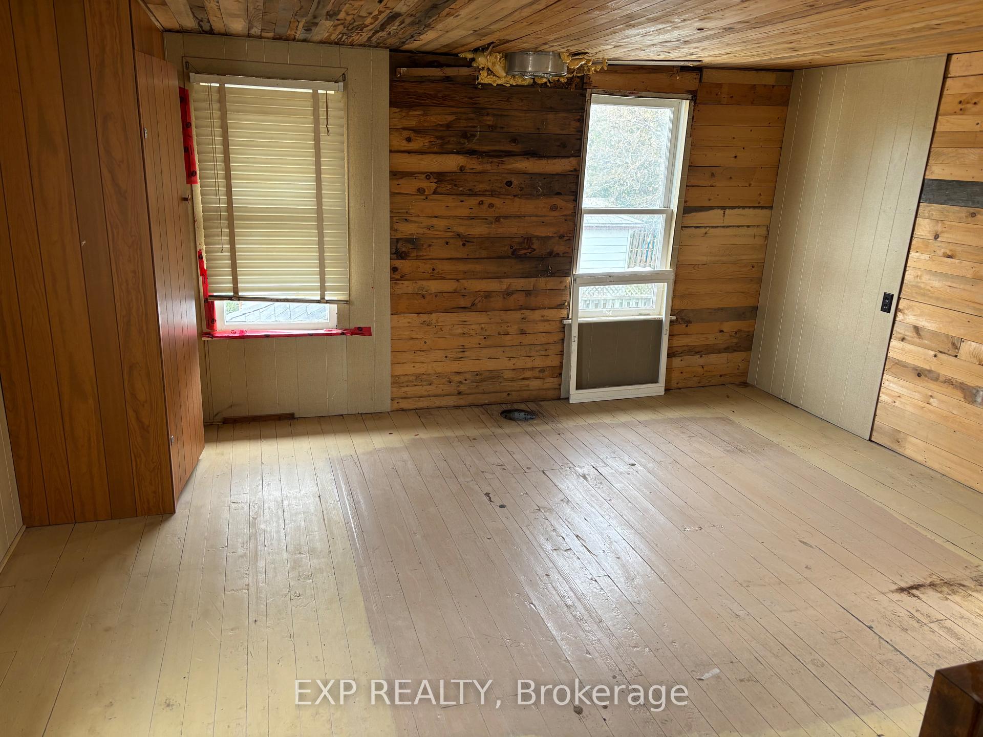 Photo 21 of 83 Queen Street S, Renfrew — HOMEH