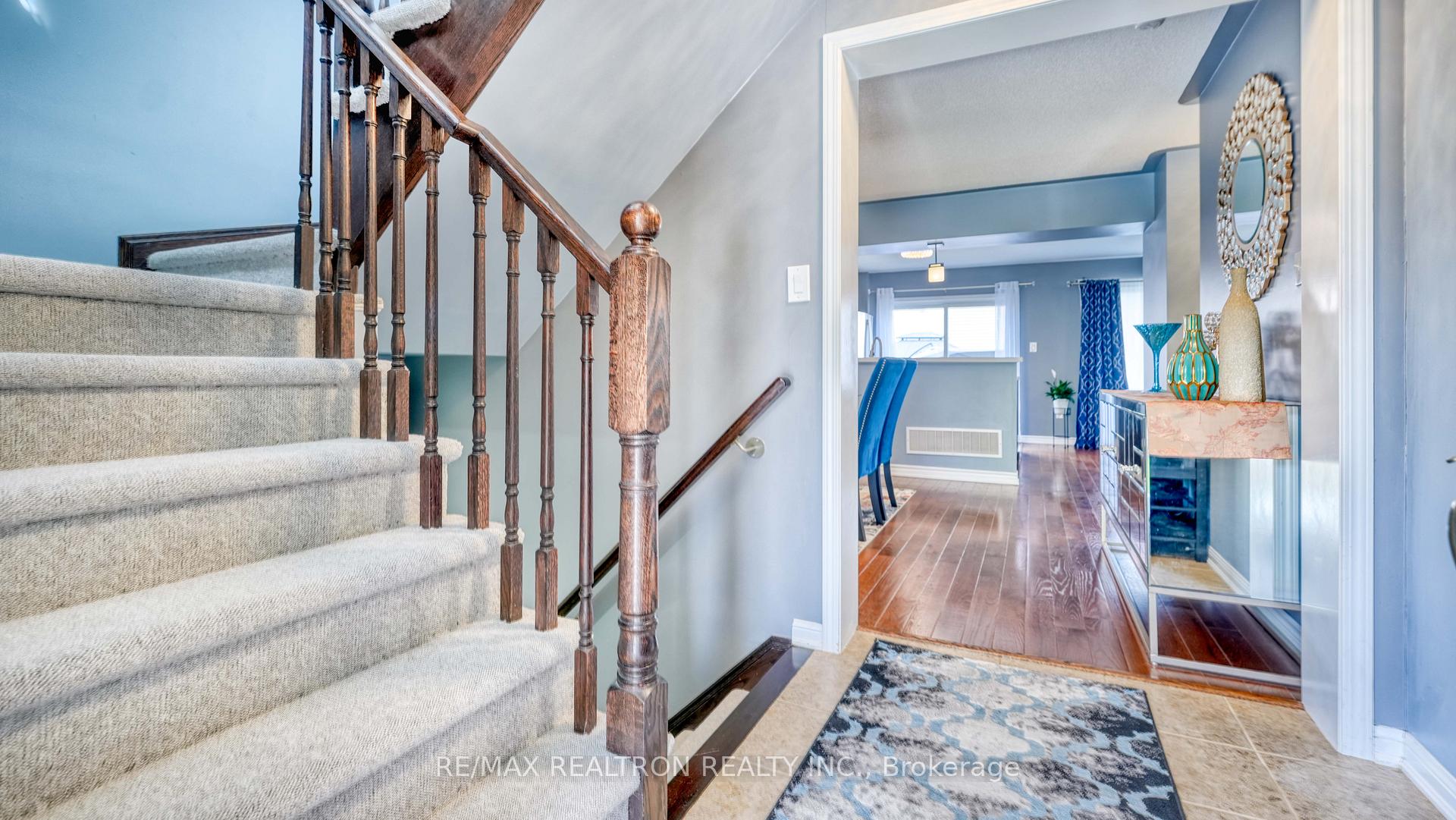 Photo 8 of 1843 Liatris Drive, Pickering, Duffin Heights — HOMEH