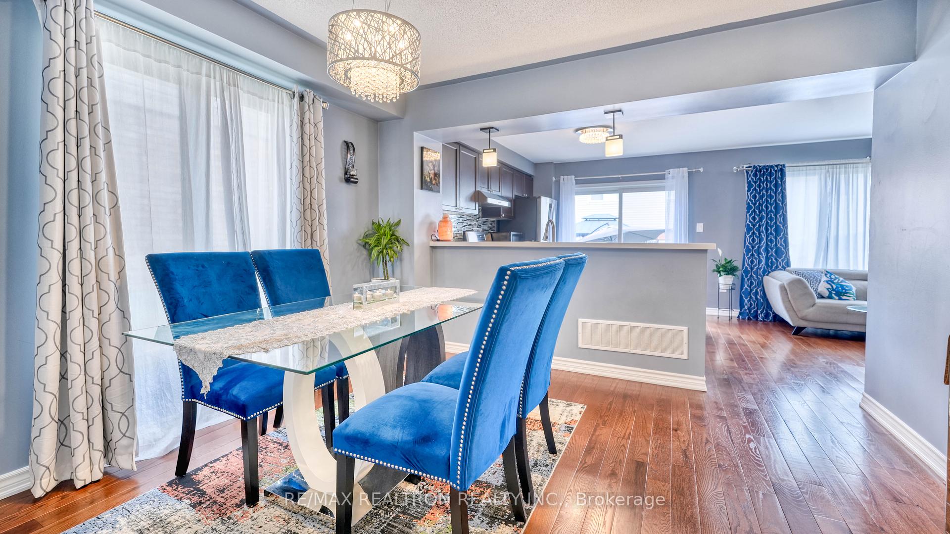 Photo 12 of 1843 Liatris Drive, Pickering, Duffin Heights — HOMEH