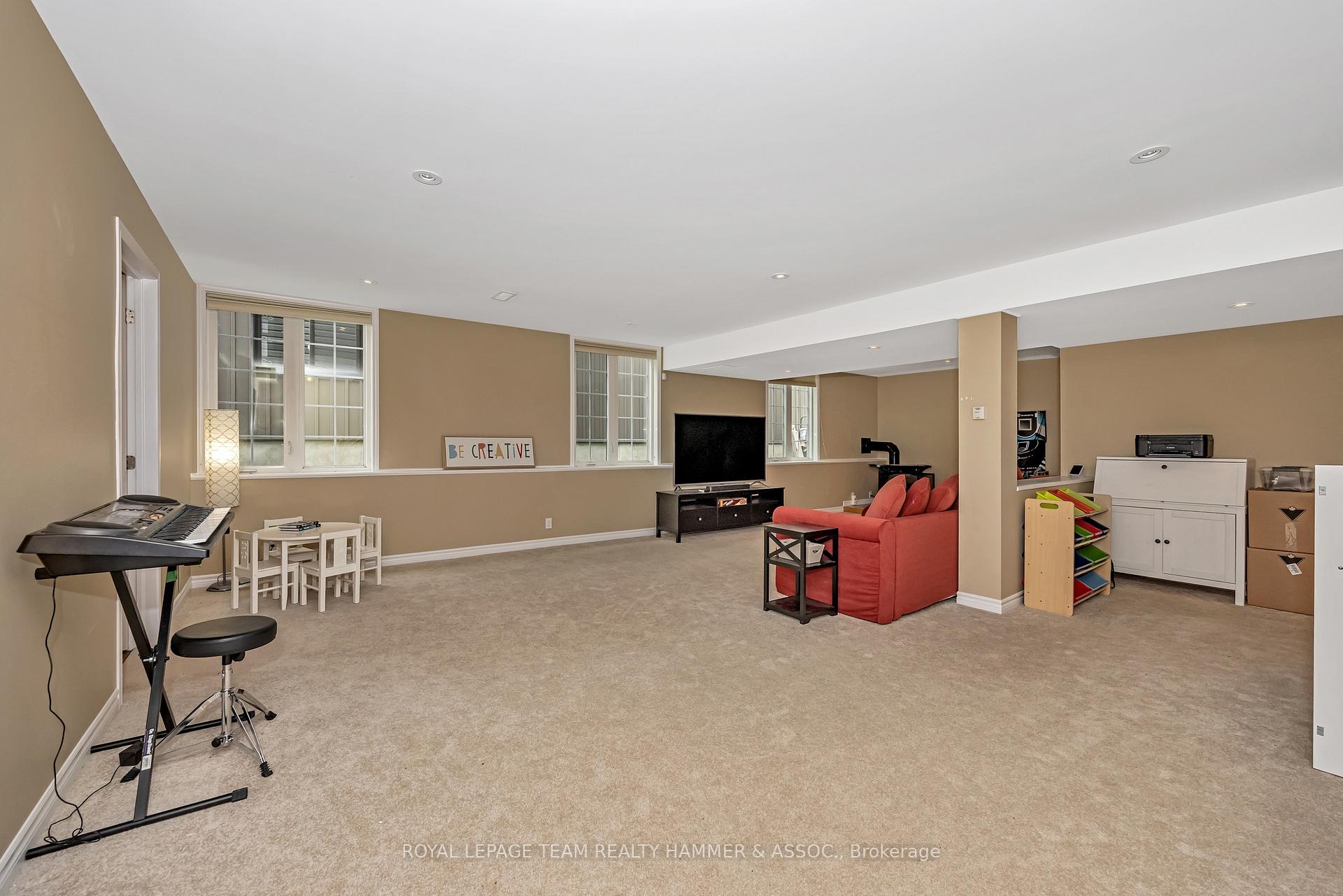 Photo 18 of 166 Haramis Drive, Renfrew — HOMEH