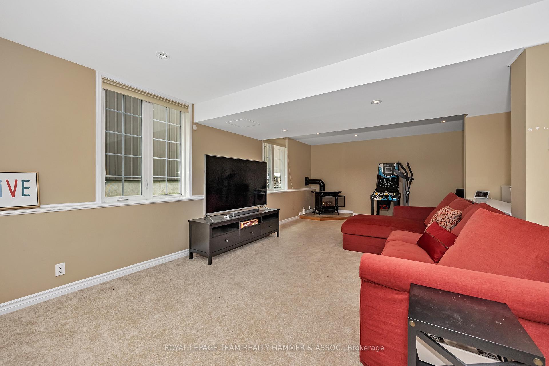 Photo 19 of 166 Haramis Drive, Renfrew — HOMEH