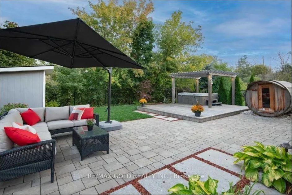 Photo 21 of 59 Royce Avenue, Brampton, Downtown Brampton — HOMEH