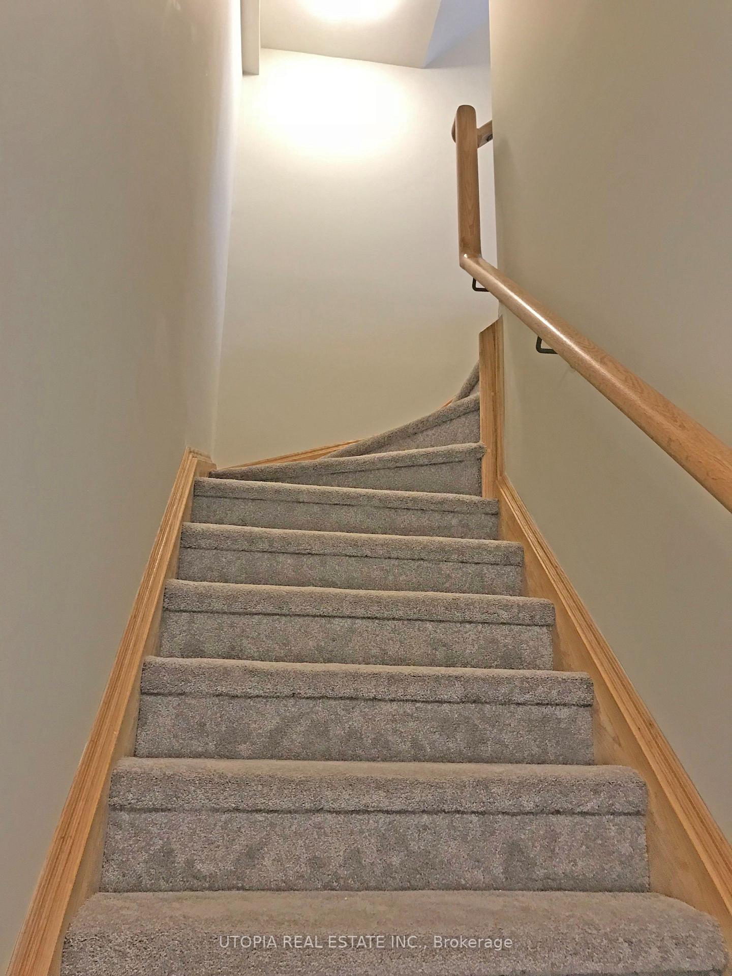 Photo 5 of Unit 29, 384 Arctic Red Drive, Oshawa, Windfields — HOMEH