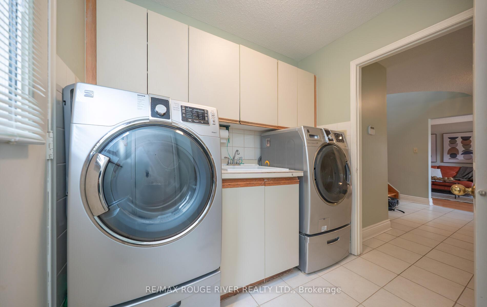Photo 15 of 540 Lightfoot Place, Pickering, Woodlands — HOMEH
