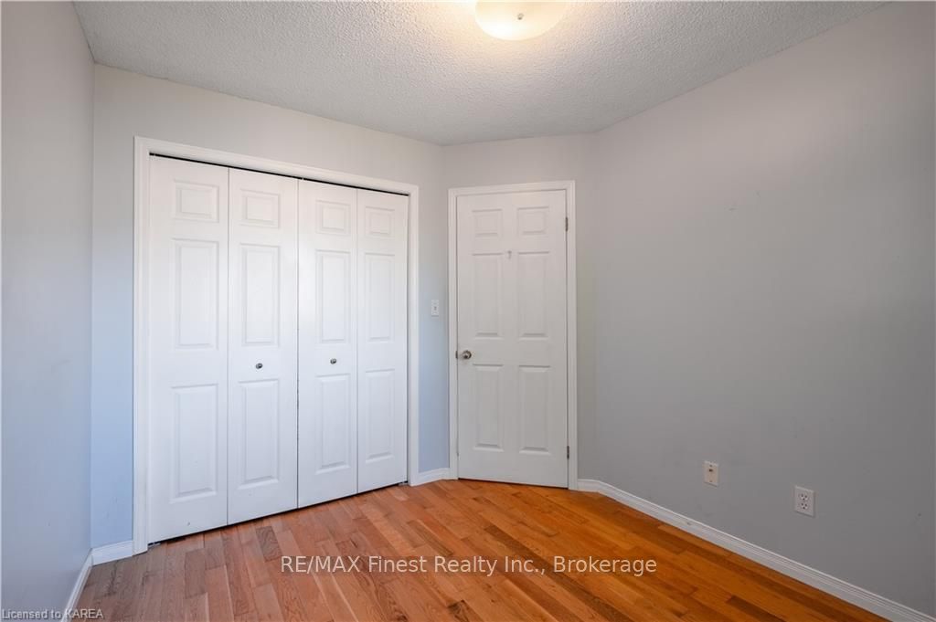 Photo 10 of 1386 Brackenwood Crescent, Kingston, City Northwest — HOMEH