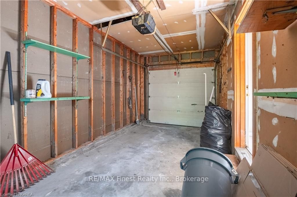 Photo 14 of 1386 Brackenwood Crescent, Kingston, City Northwest — HOMEH