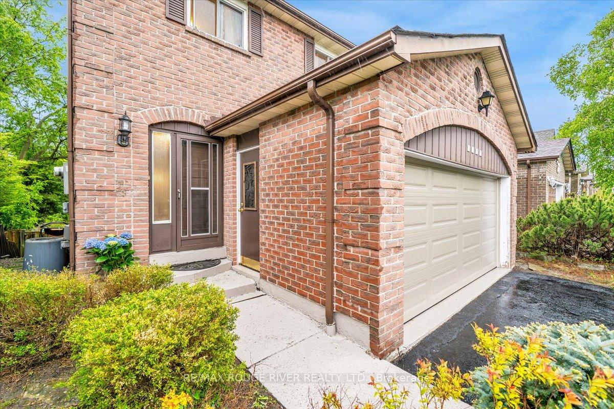Photo 3 of 1522 Woodruff Crescent, Pickering, Amberlea — HOMEH