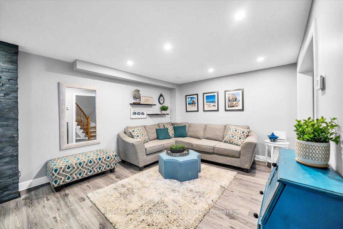 Photo 6 of 1522 Woodruff Crescent, Pickering, Amberlea — HOMEH