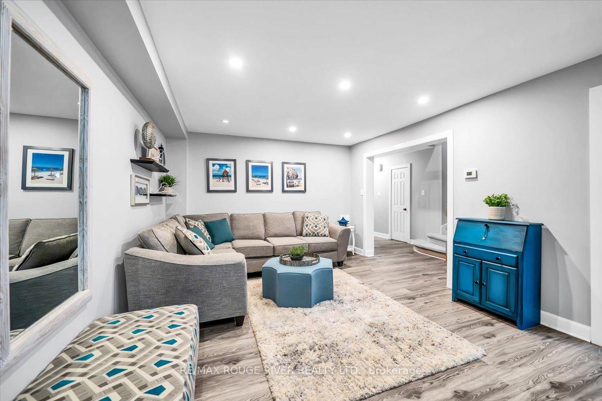 Photo 7 of 1522 Woodruff Crescent, Pickering, Amberlea — HOMEH