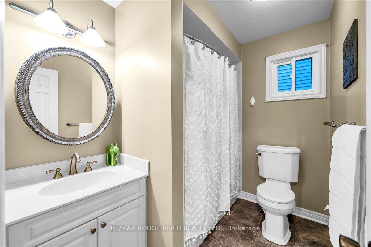 Photo 17 of 1522 Woodruff Crescent, Pickering, Amberlea — HOMEH