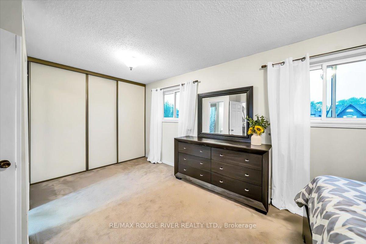 Photo 23 of 1522 Woodruff Crescent, Pickering, Amberlea — HOMEH