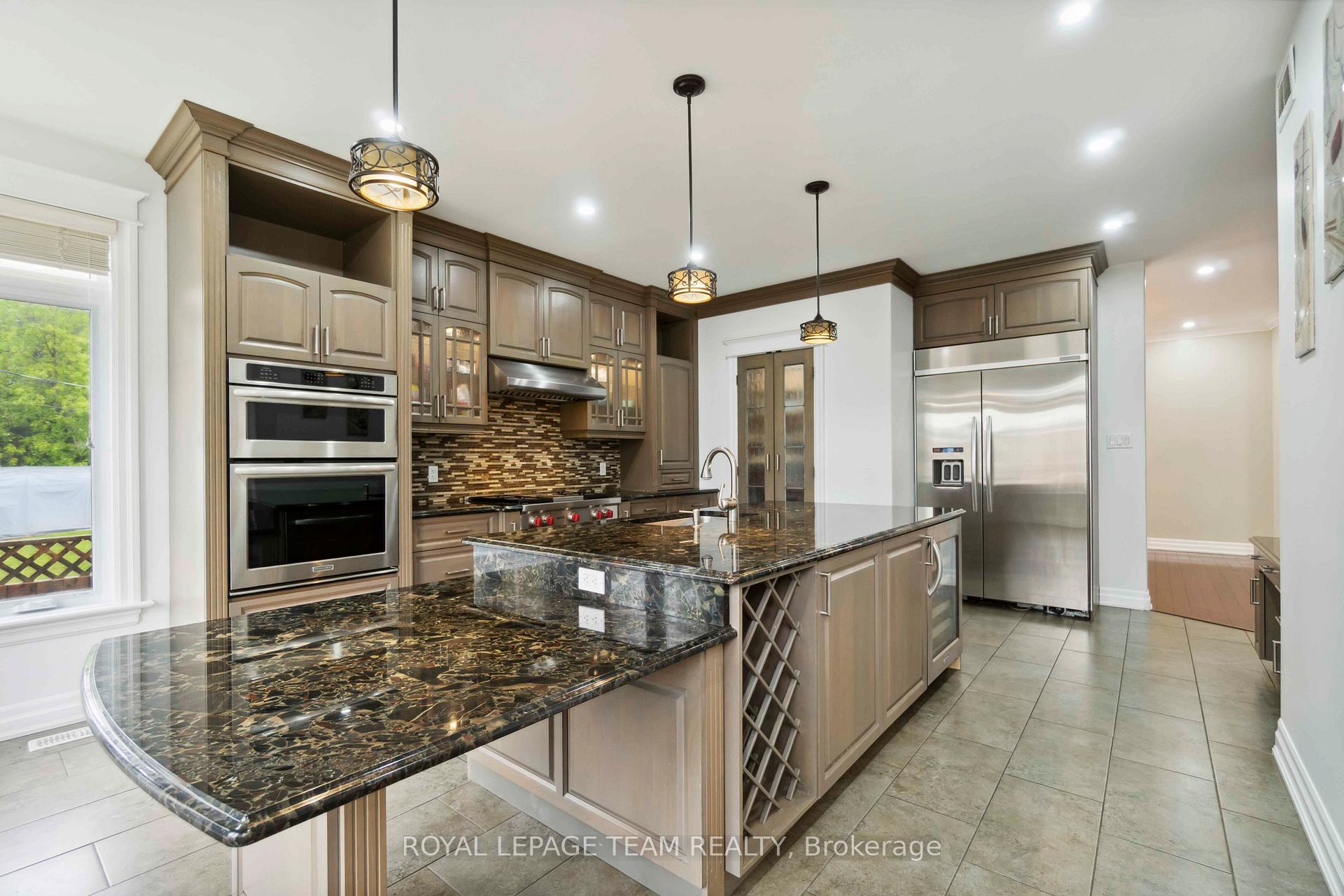 Photo 12 of 215 Stevenson Crescent, Renfrew — HOMEH