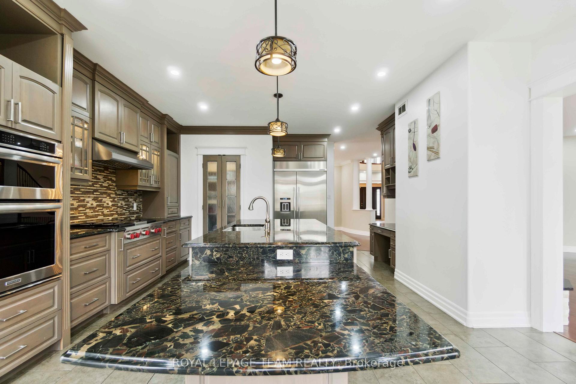 Photo 14 of 215 Stevenson Crescent, Renfrew — HOMEH