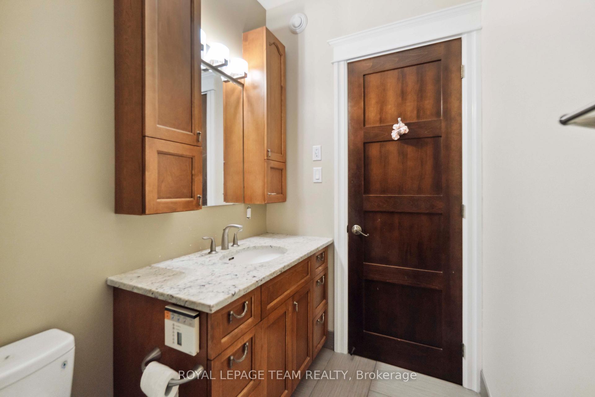 Photo 20 of 215 Stevenson Crescent, Renfrew — HOMEH