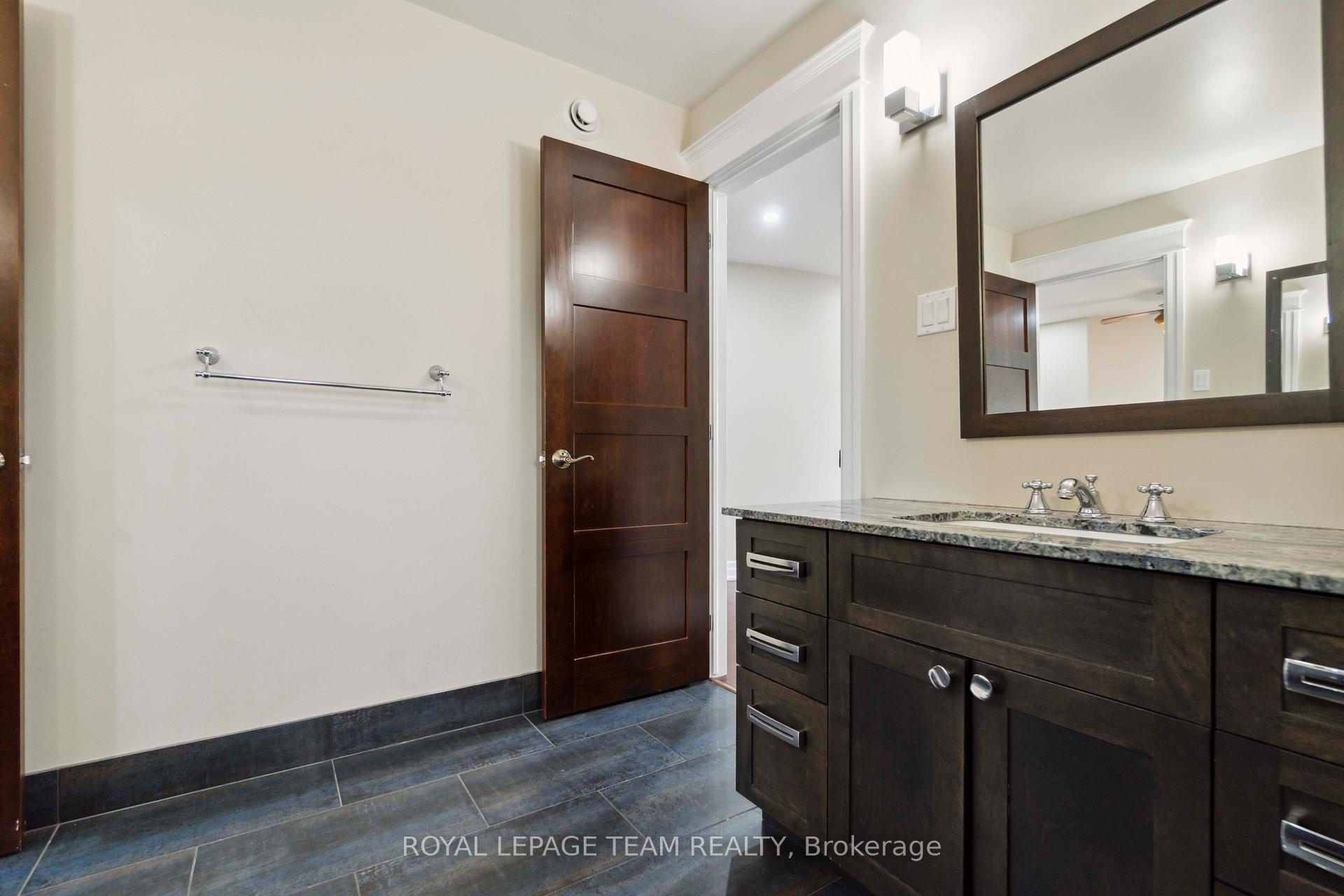 Photo 22 of 215 Stevenson Crescent, Renfrew — HOMEH