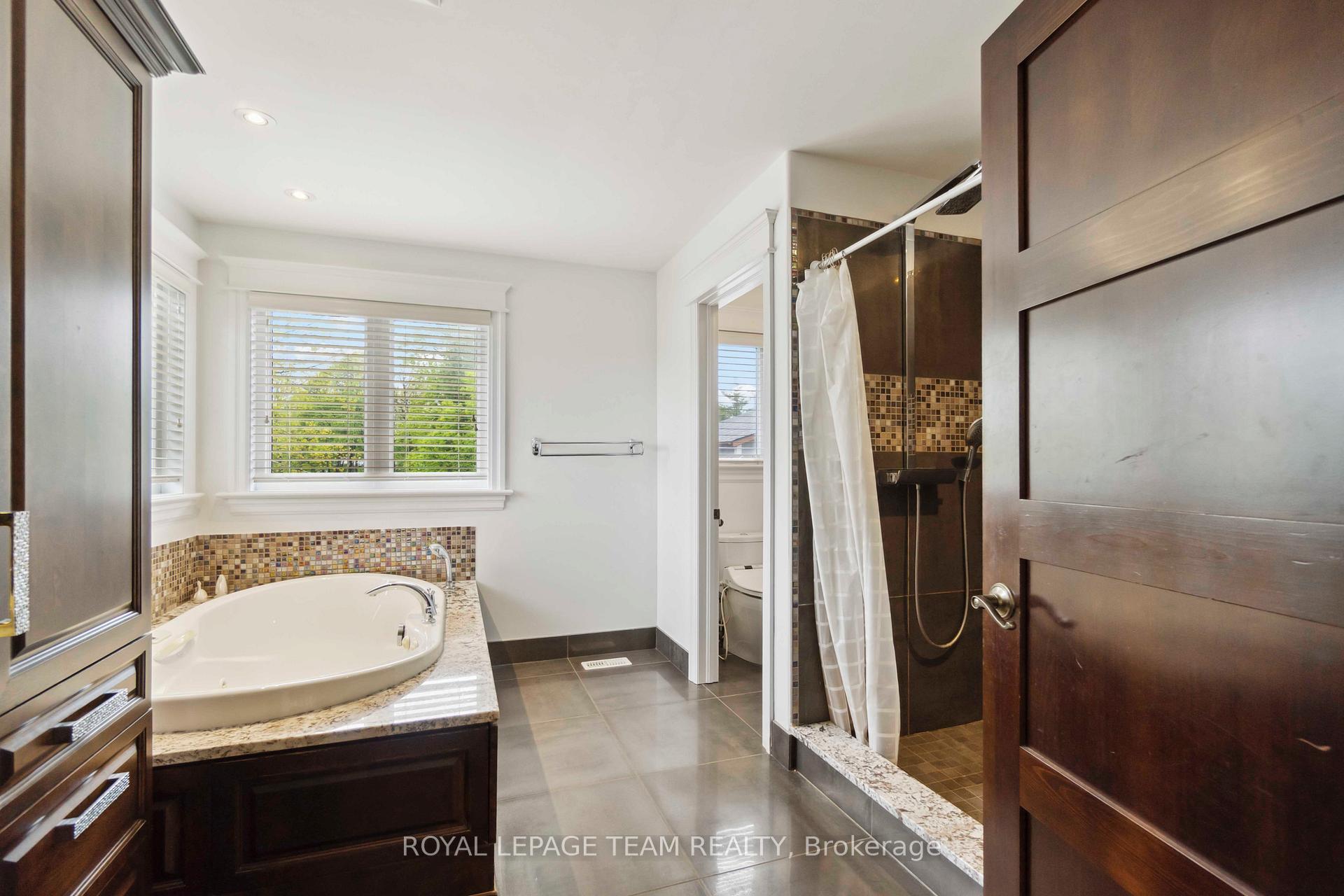 Photo 32 of 215 Stevenson Crescent, Renfrew — HOMEH