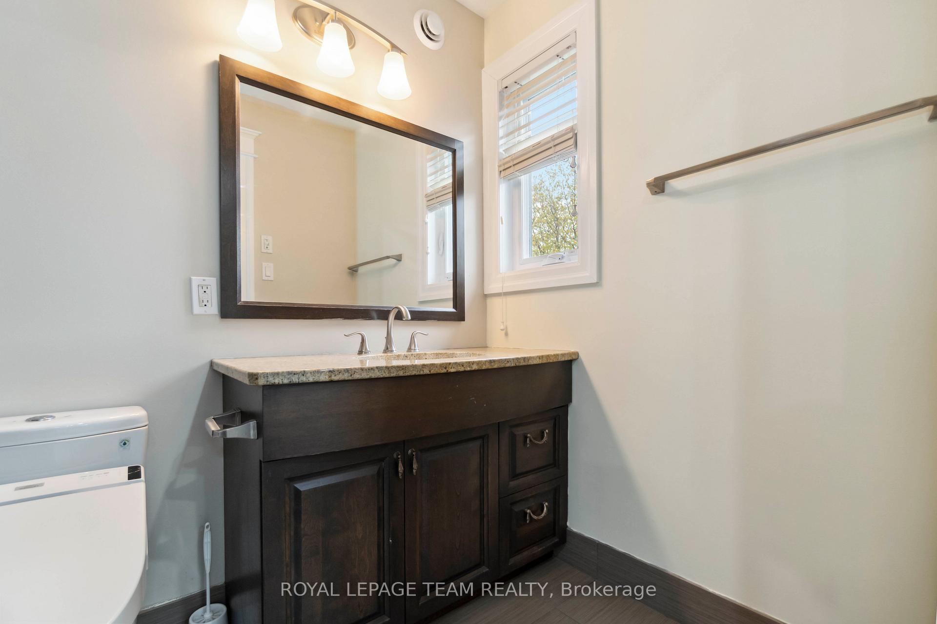 Photo 36 of 215 Stevenson Crescent, Renfrew — HOMEH