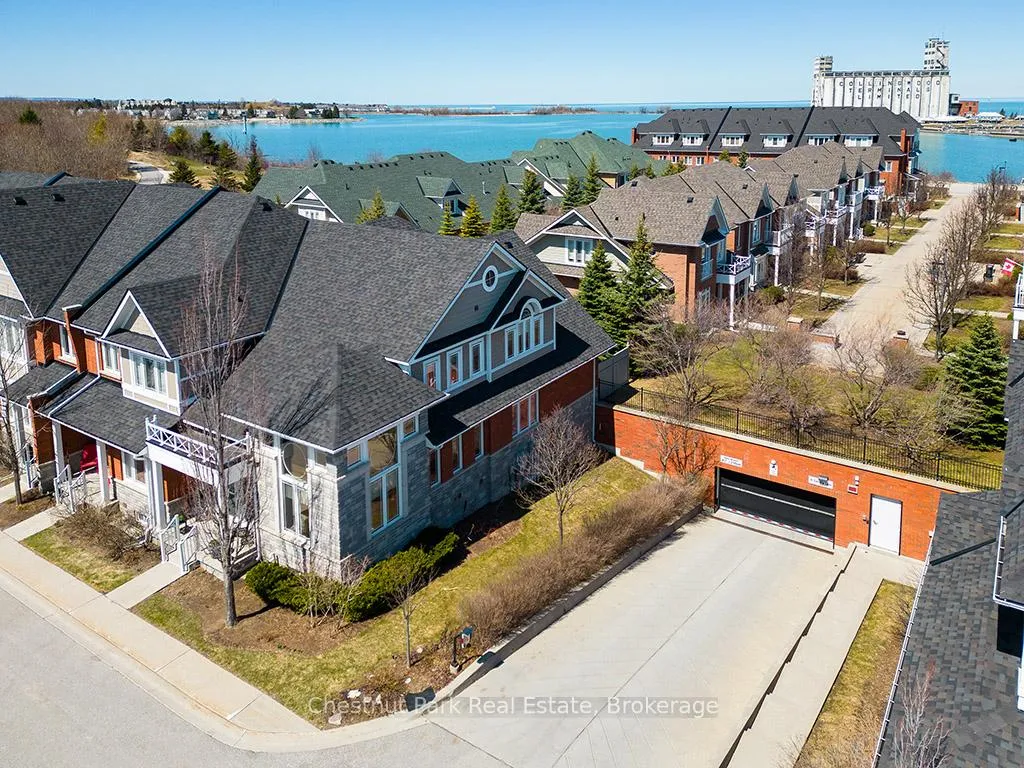 Photo 3 of 13 Collship Lane, Collingwood — HOMEH