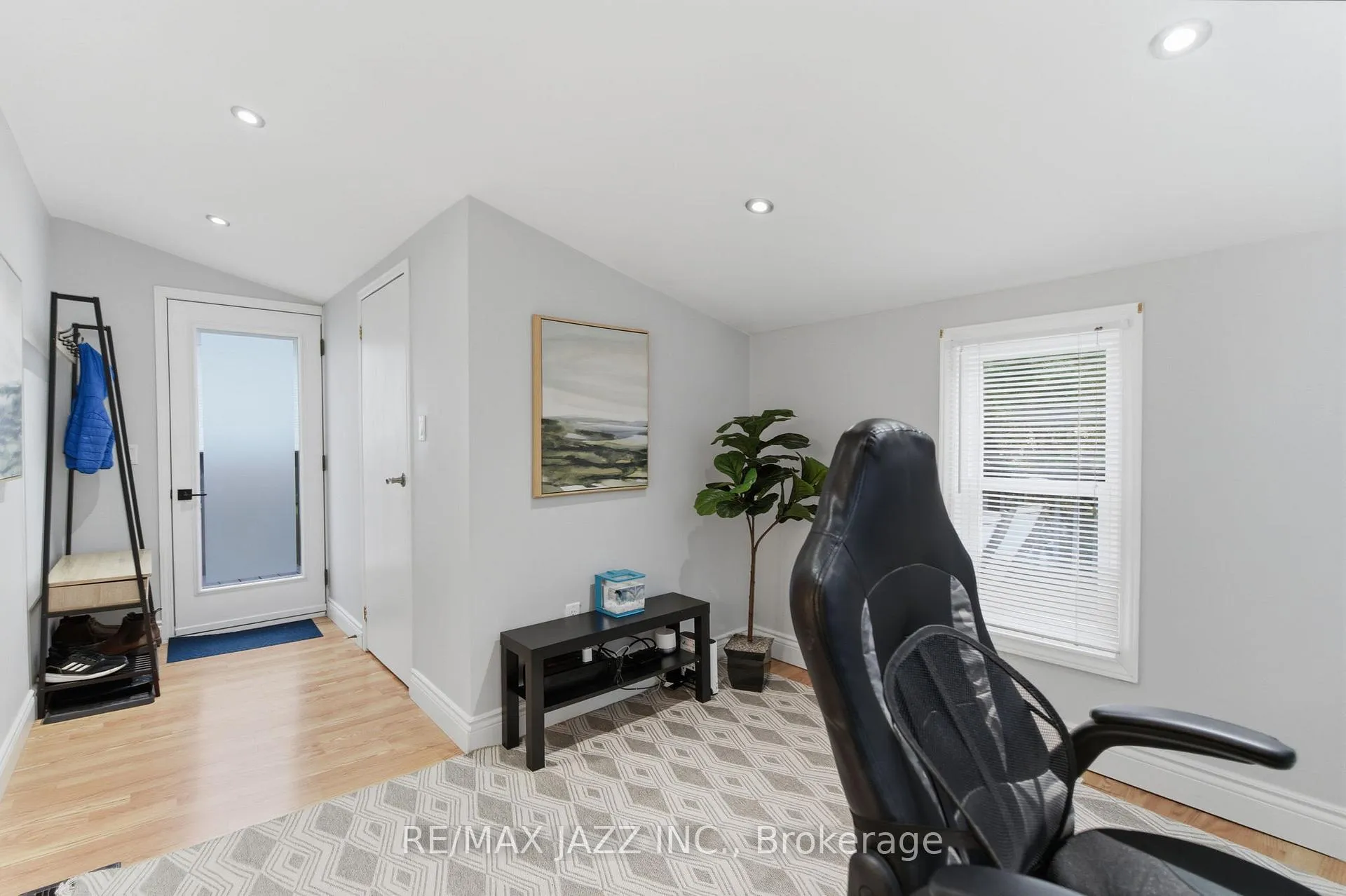 Photo 20 of 148 Conant Street, Oshawa, Lakeview — HOMEH