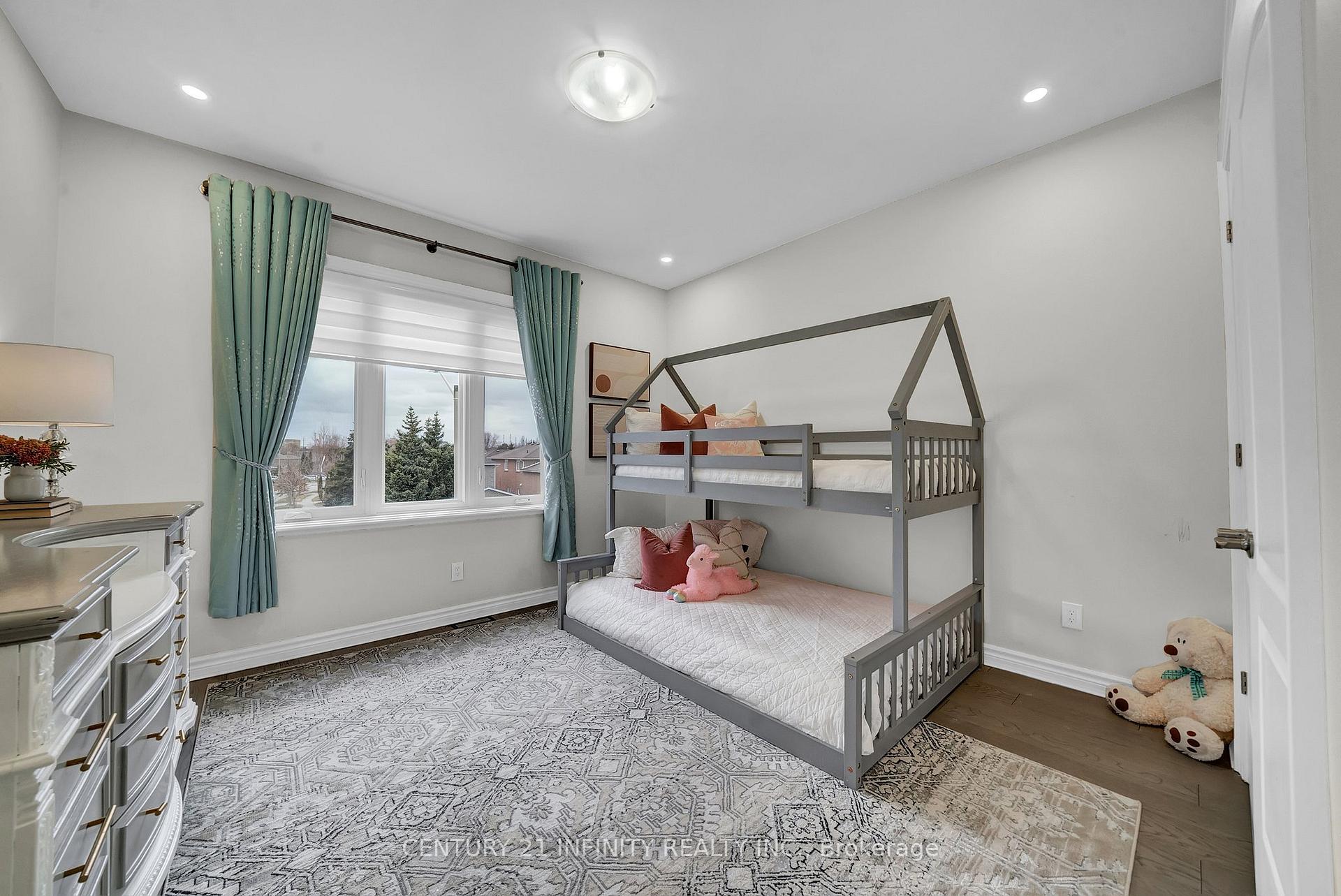 Photo 30 of 1559 Marshcourt Drive, Pickering, Village East — HOMEH