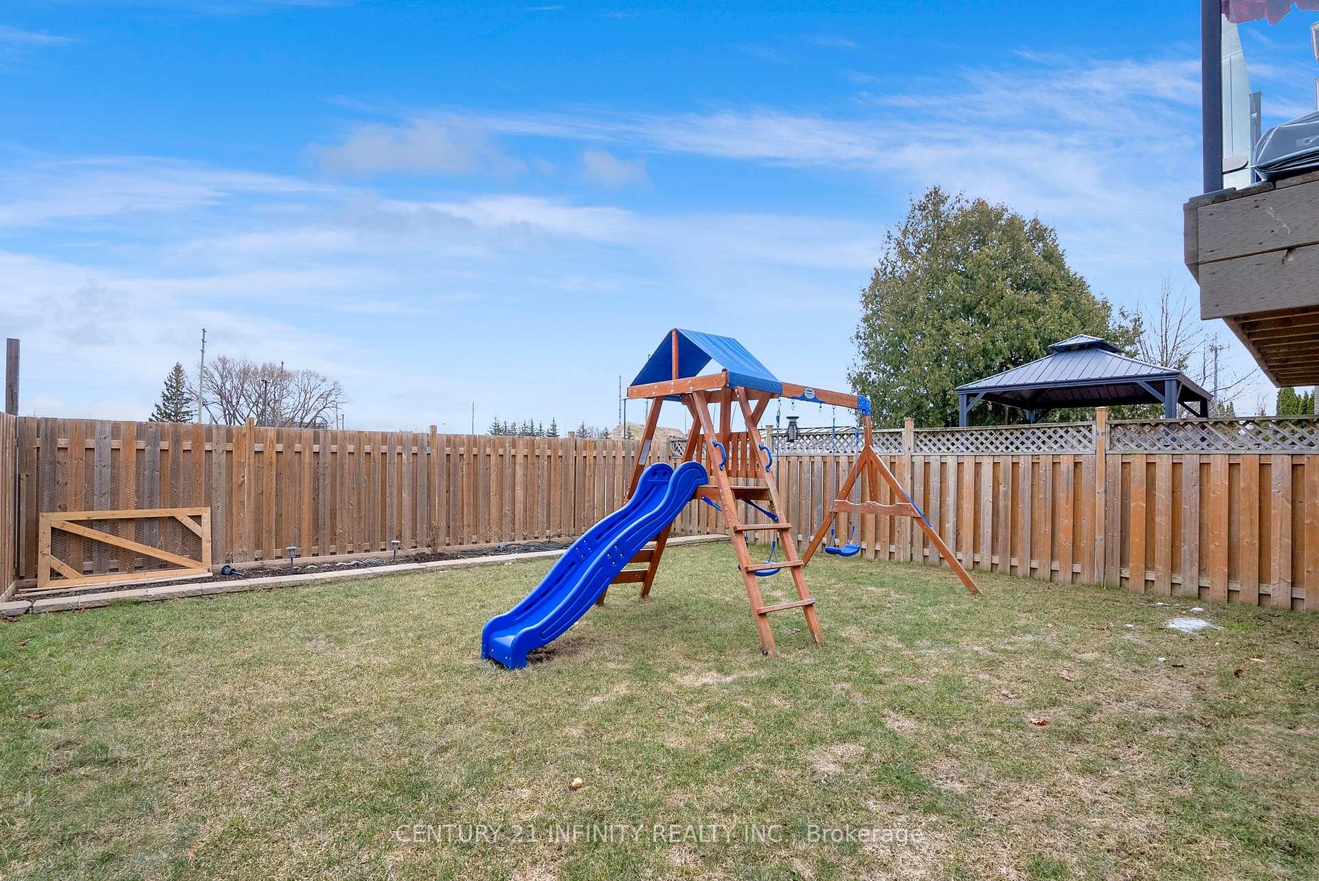 Photo 34 of 1559 Marshcourt Drive, Pickering, Village East — HOMEH