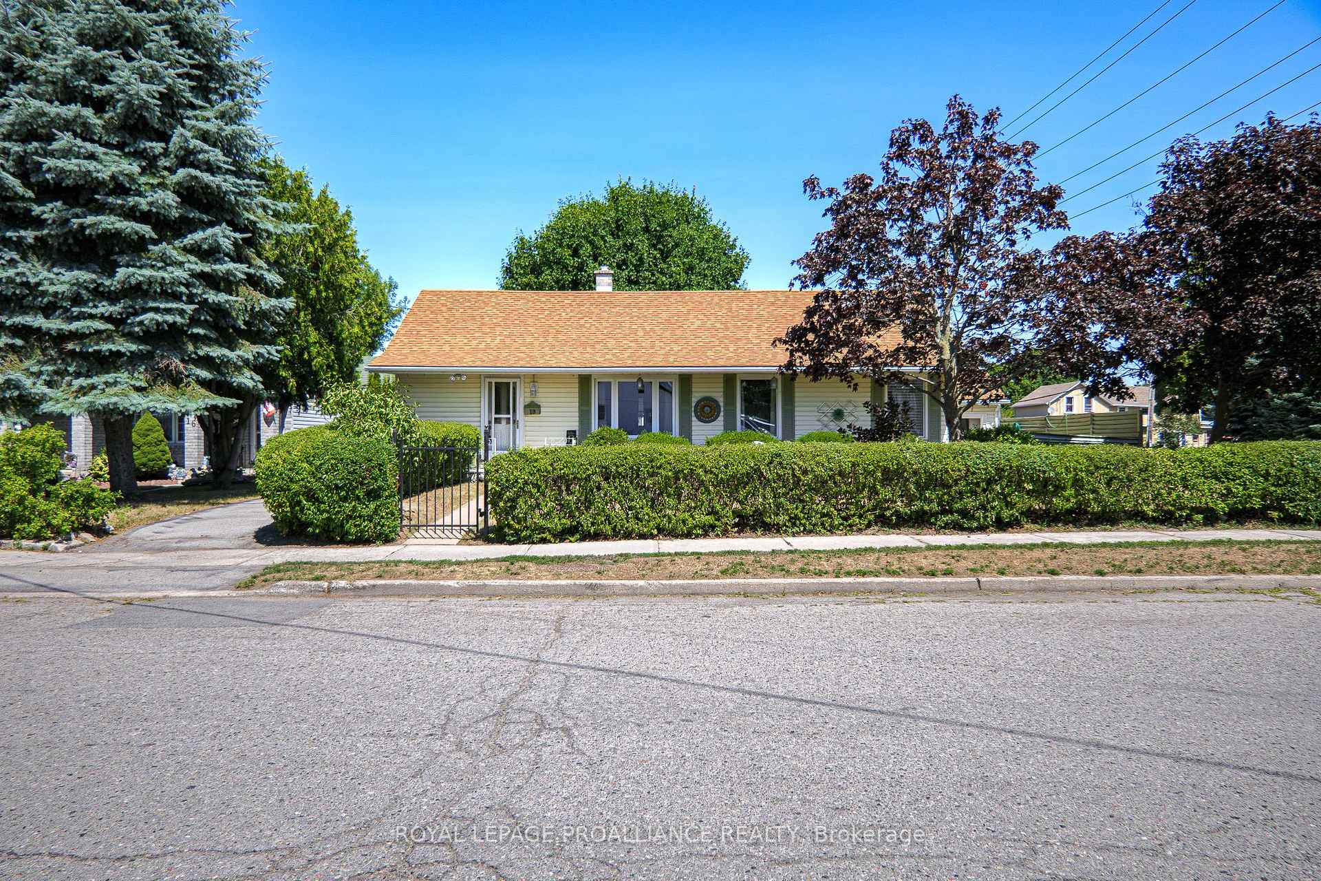 Photo 1 of 18 Jackson Street, Quinte West, Trenton Ward — HOMEH