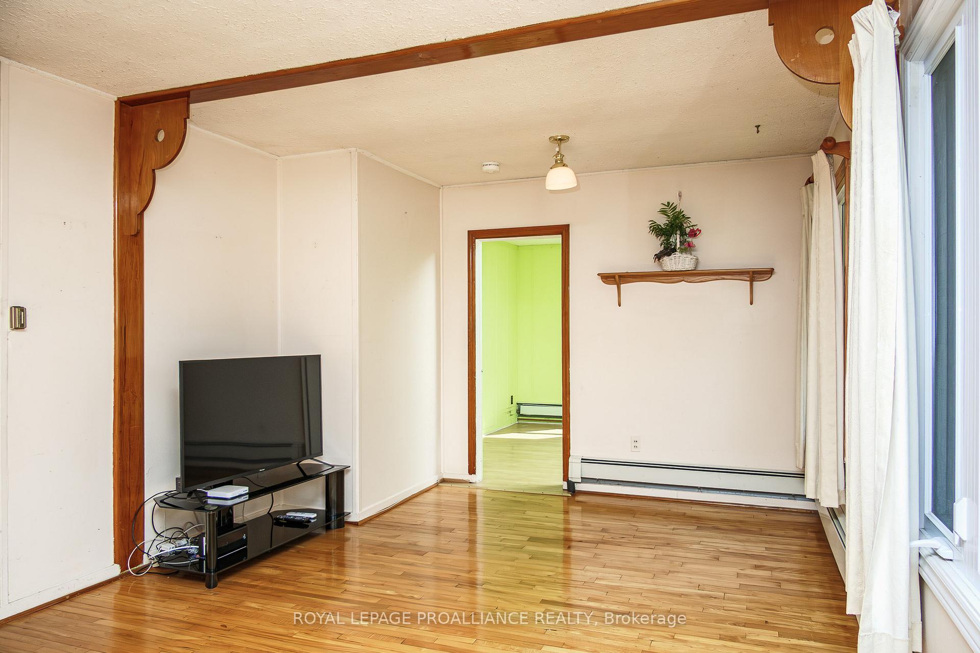 Photo 13 of 18 Jackson Street, Quinte West, Trenton Ward — HOMEH