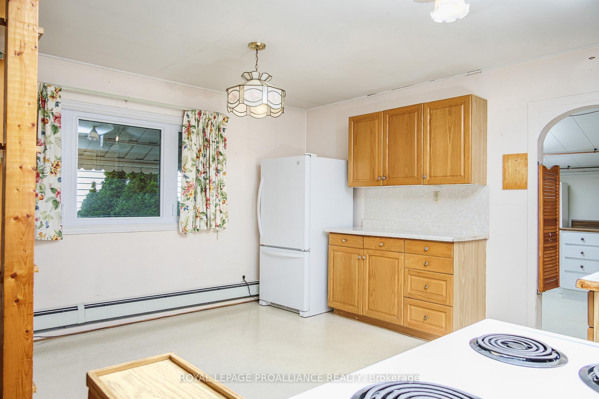 Photo 17 of 18 Jackson Street, Quinte West, Trenton Ward — HOMEH