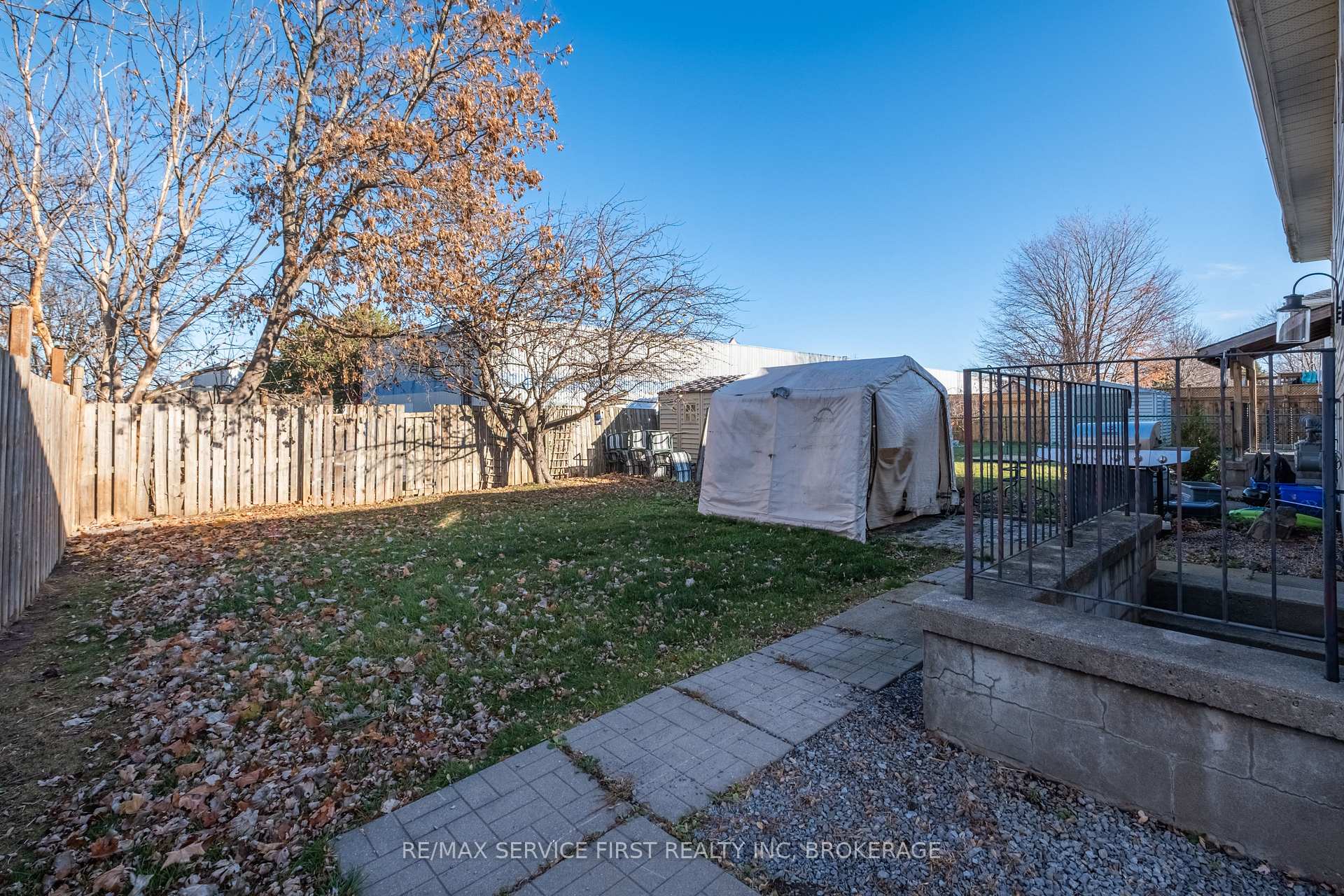 Photo 26 of 906 Uxbridge Crescent, Kingston, East Gardiners Rd — HOMEH