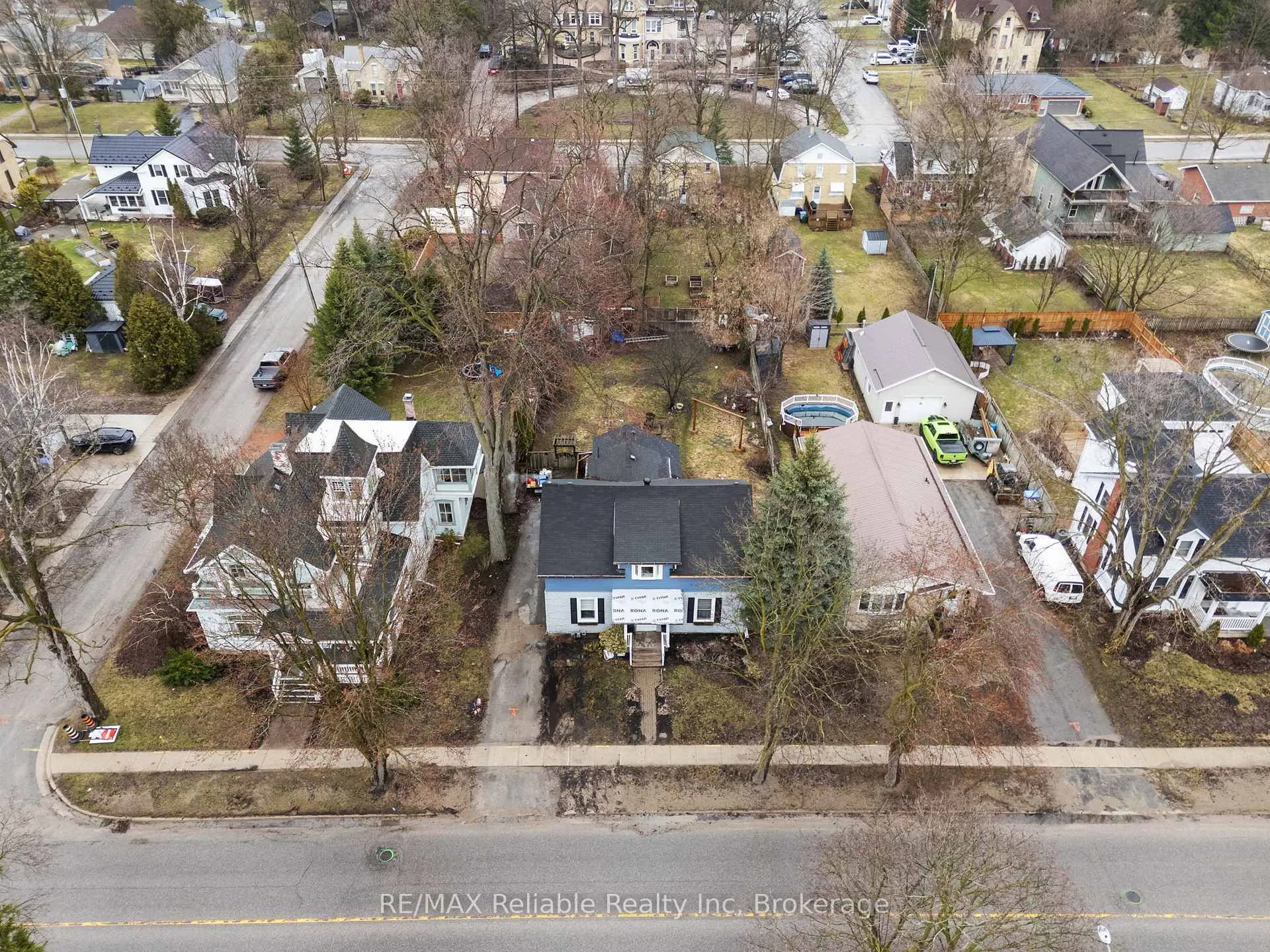 Photo 3 of 112 Goderich Street W, Huron East, Seaforth — HOMEH