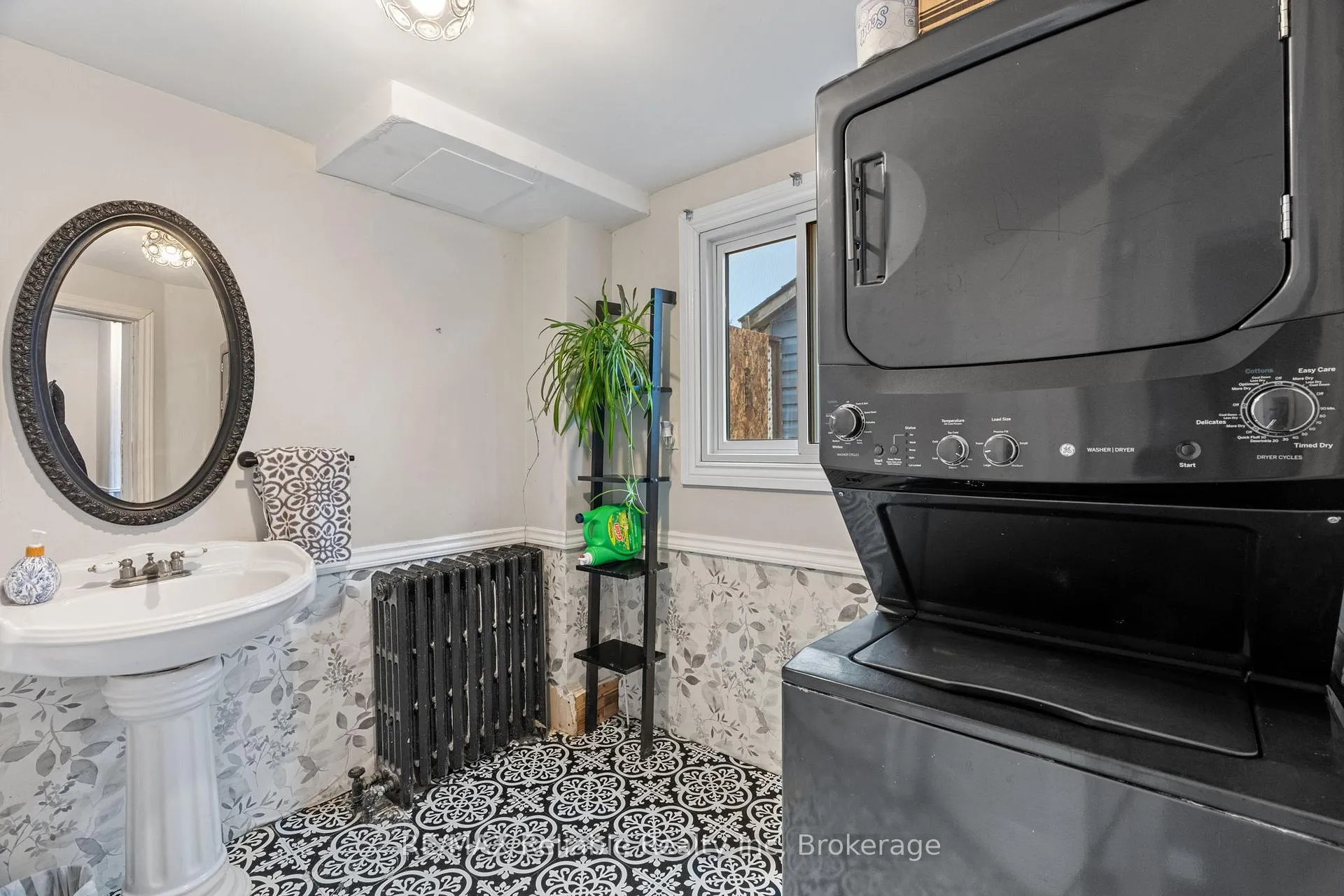Photo 18 of 112 Goderich Street W, Huron East, Seaforth — HOMEH