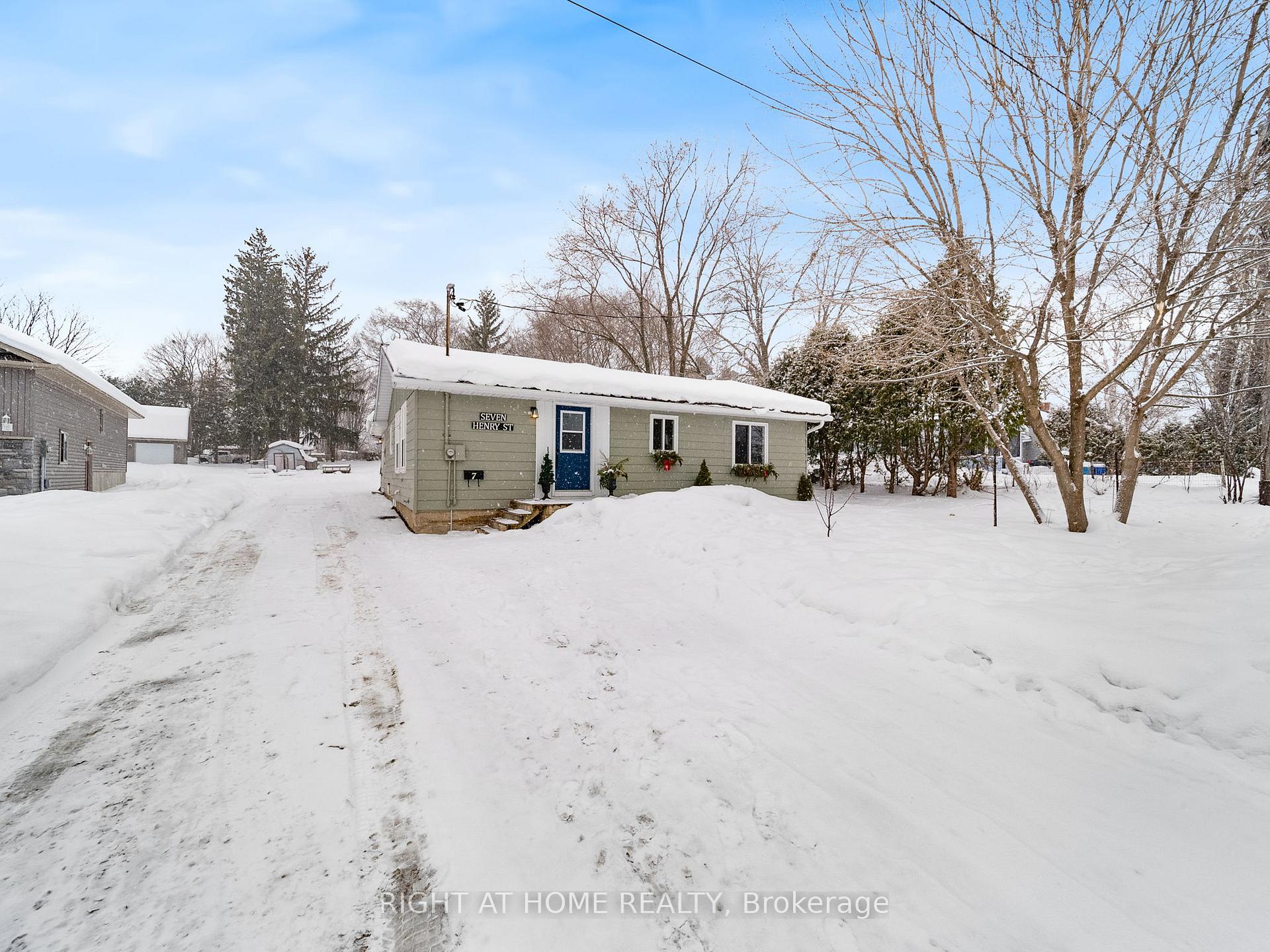 Photo 1 of 7 Henry Street, Ramara, Atherley — HOMEH