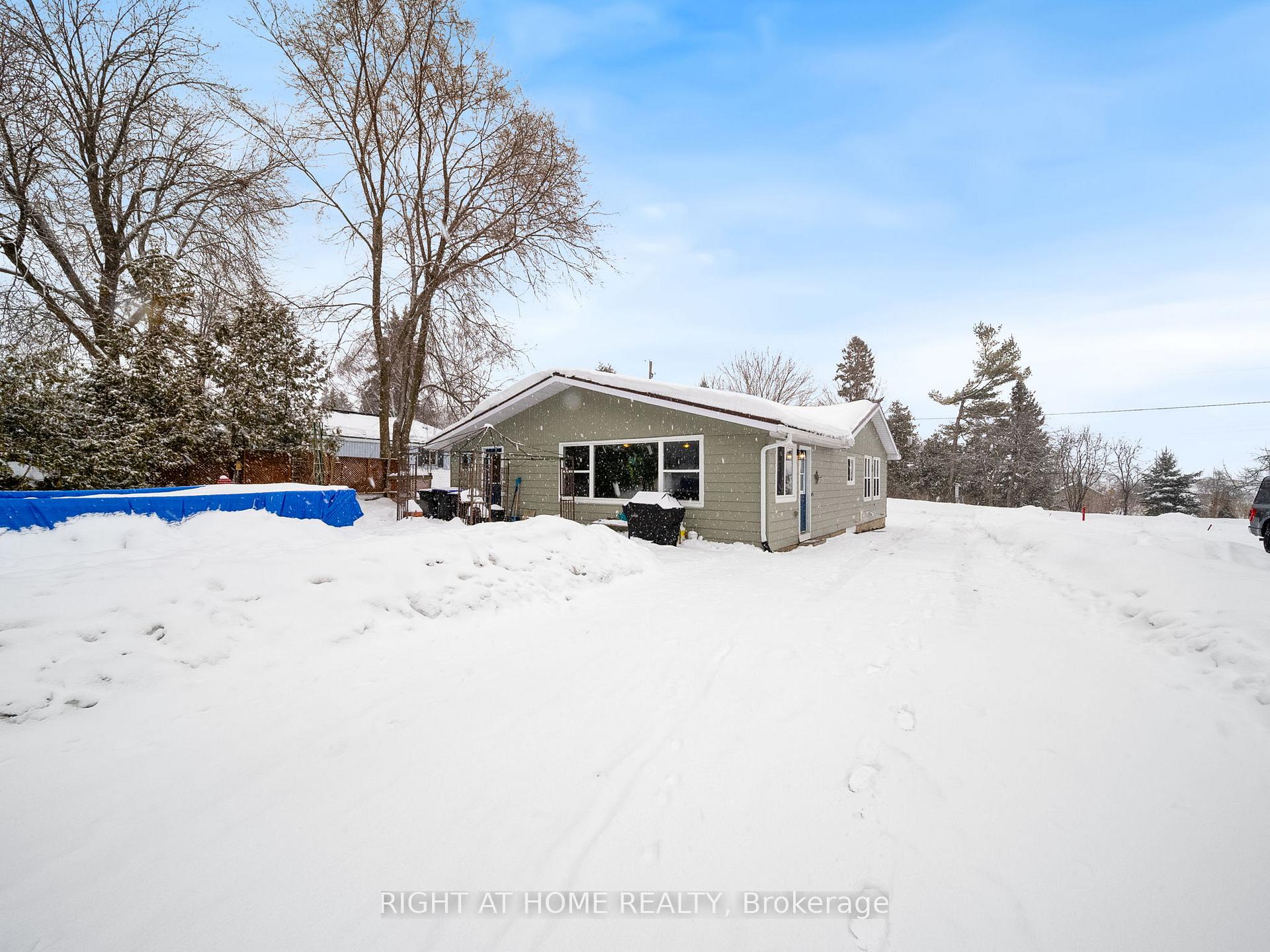 Photo 21 of 7 Henry Street, Ramara, Atherley — HOMEH