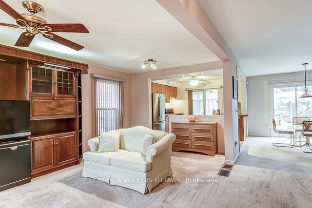 Photo 3 of 681 Layton Court, Pickering, West Shore — HOMEH