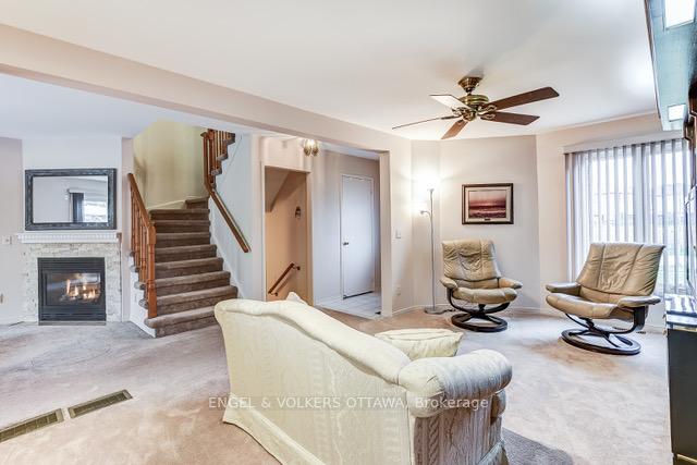 Photo 7 of 681 Layton Court, Pickering, West Shore — HOMEH