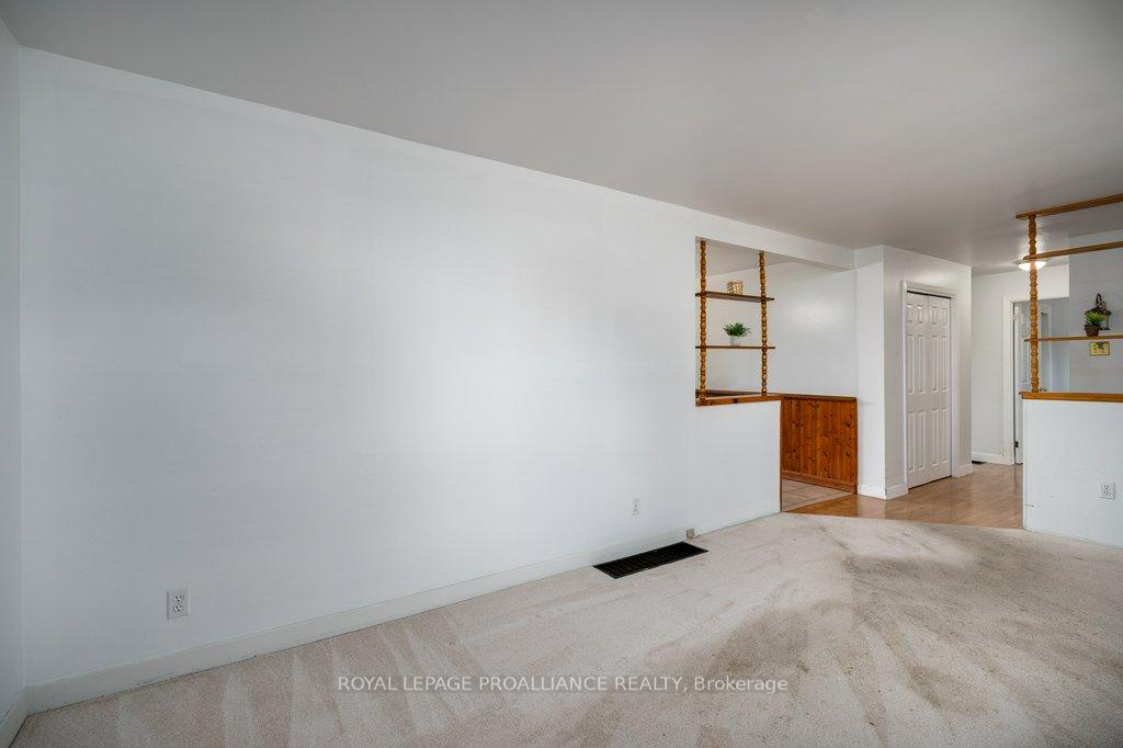 Photo 8 of 24 Quinte Road, Quinte West, Trenton Ward — HOMEH