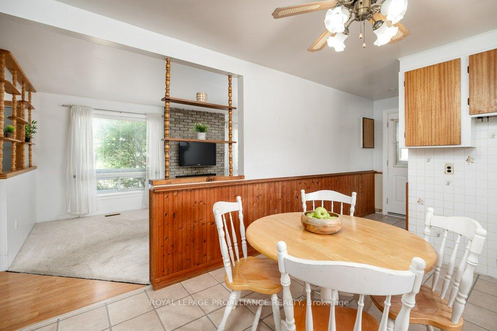 Photo 11 of 24 Quinte Road, Quinte West, Trenton Ward — HOMEH