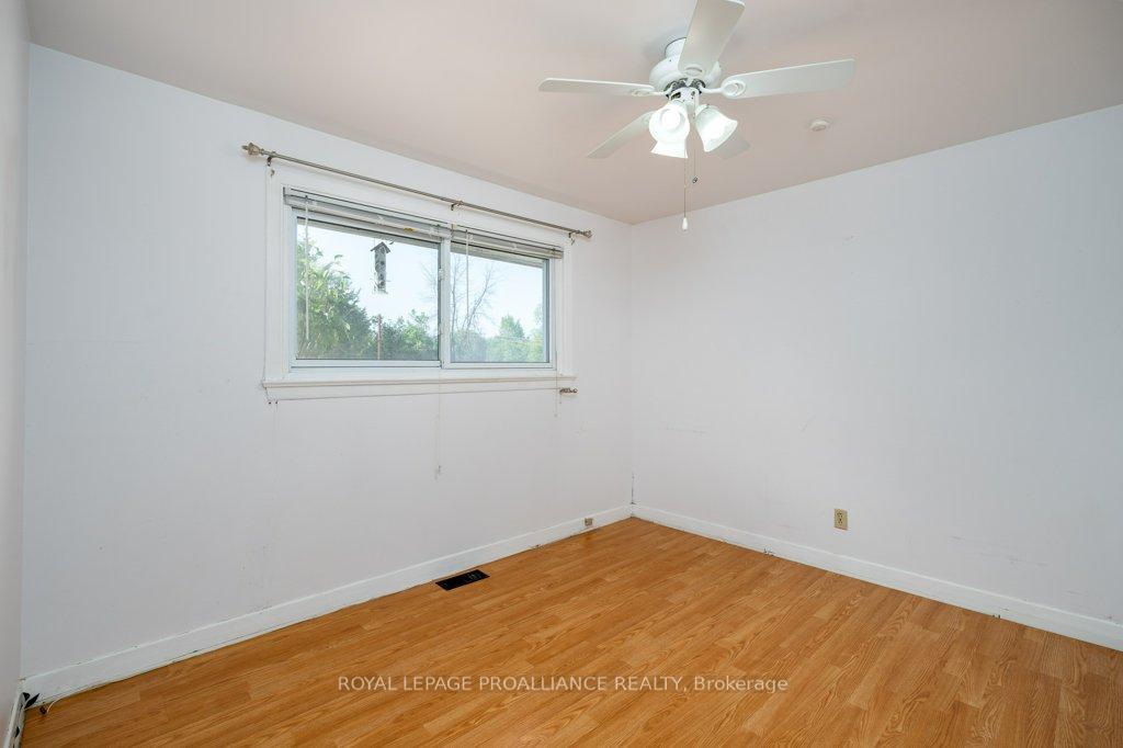 Photo 15 of 24 Quinte Road, Quinte West, Trenton Ward — HOMEH