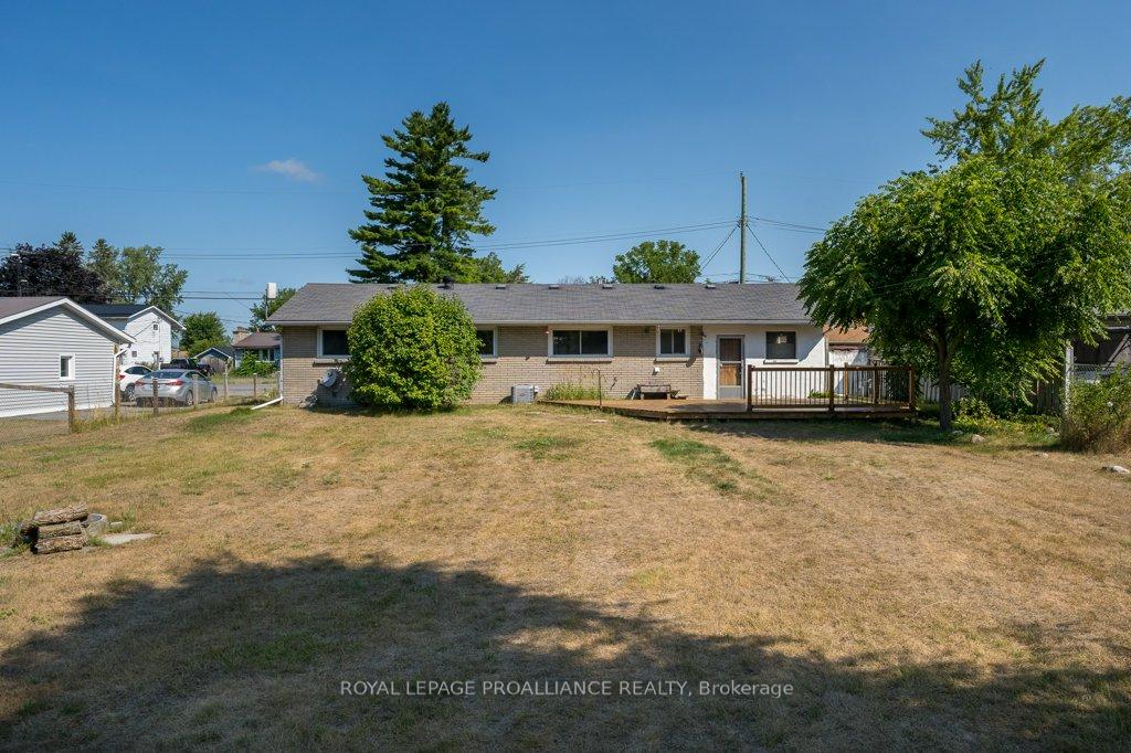 Photo 27 of 24 Quinte Road, Quinte West, Trenton Ward — HOMEH