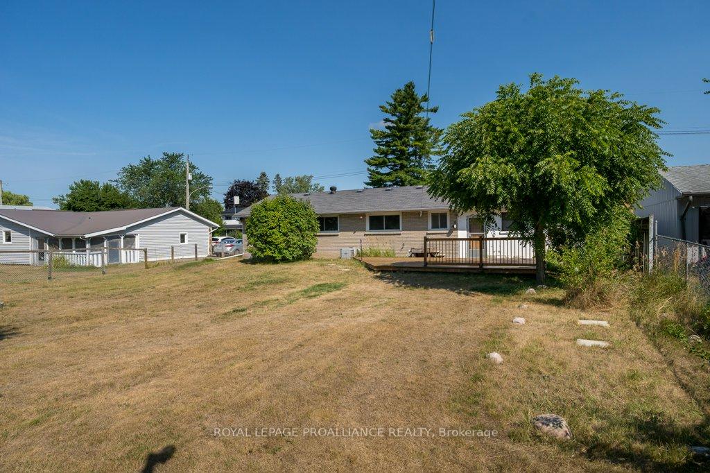 Photo 28 of 24 Quinte Road, Quinte West, Trenton Ward — HOMEH