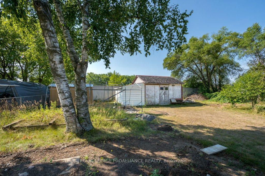 Photo 29 of 24 Quinte Road, Quinte West, Trenton Ward — HOMEH