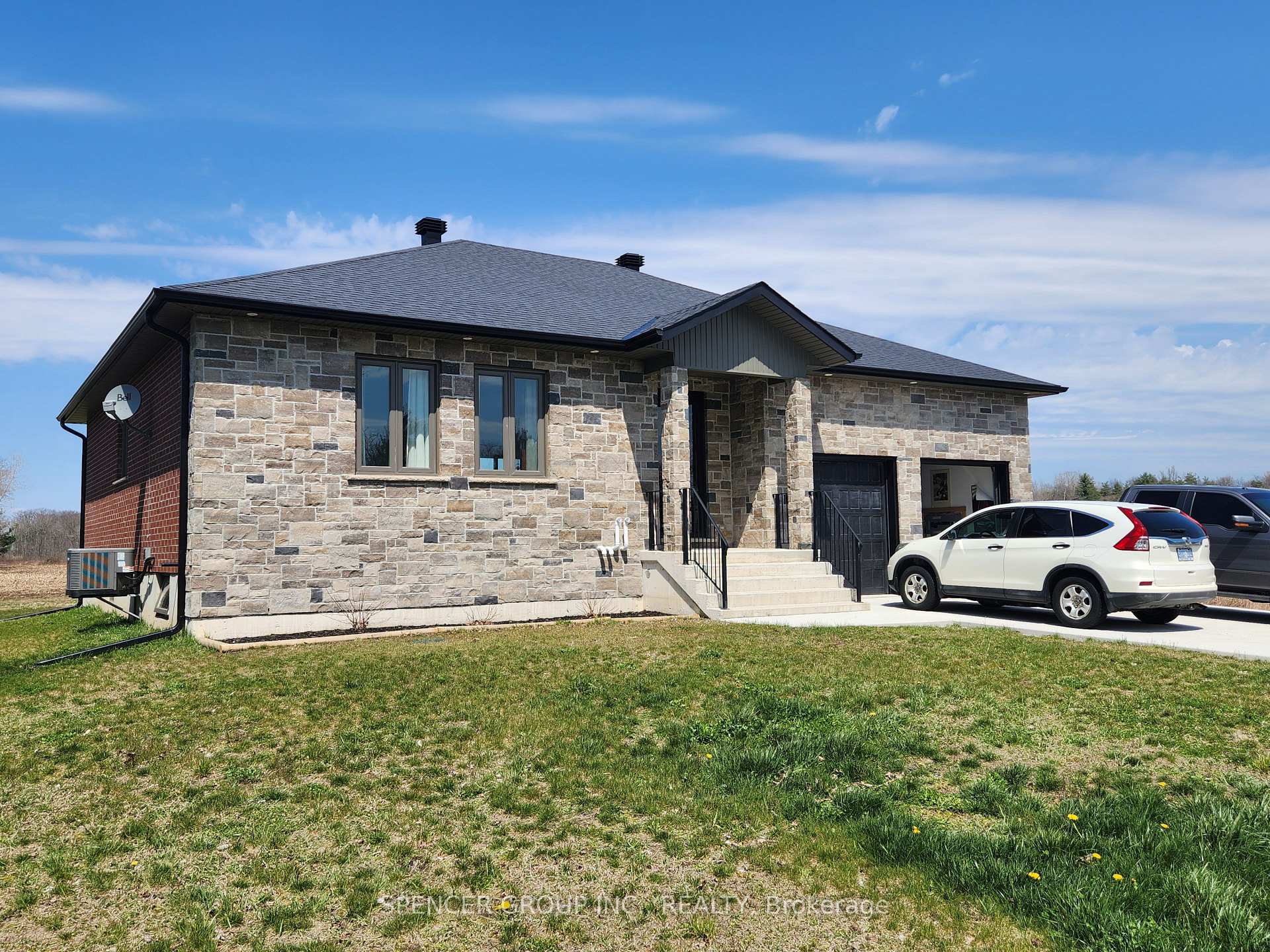 Front of 377 10th Concession Road