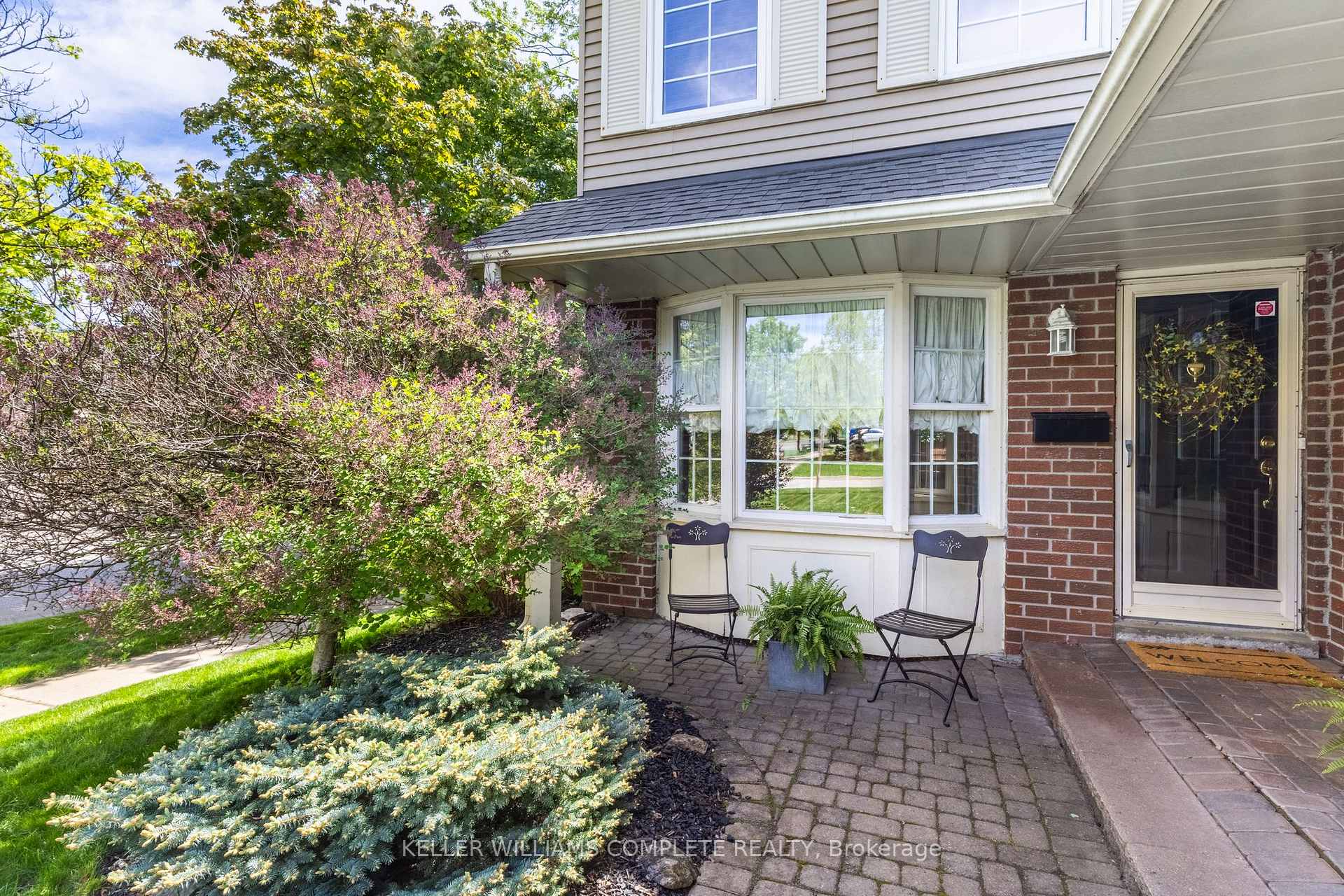 Photo 3 of 1138 Pebblestone Crescent, Pickering, Liverpool — HOMEH