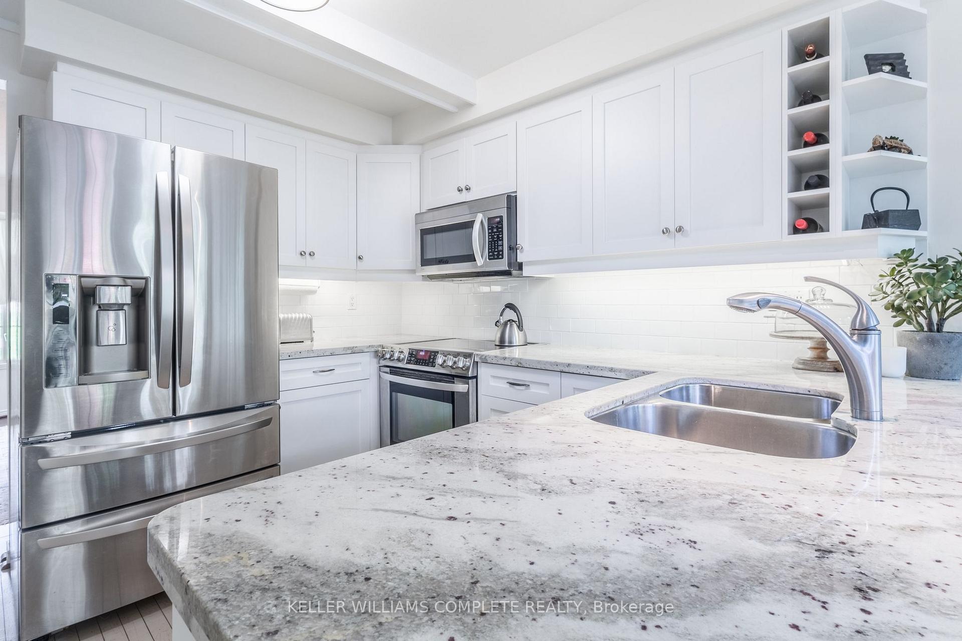 Photo 10 of 1138 Pebblestone Crescent, Pickering, Liverpool — HOMEH