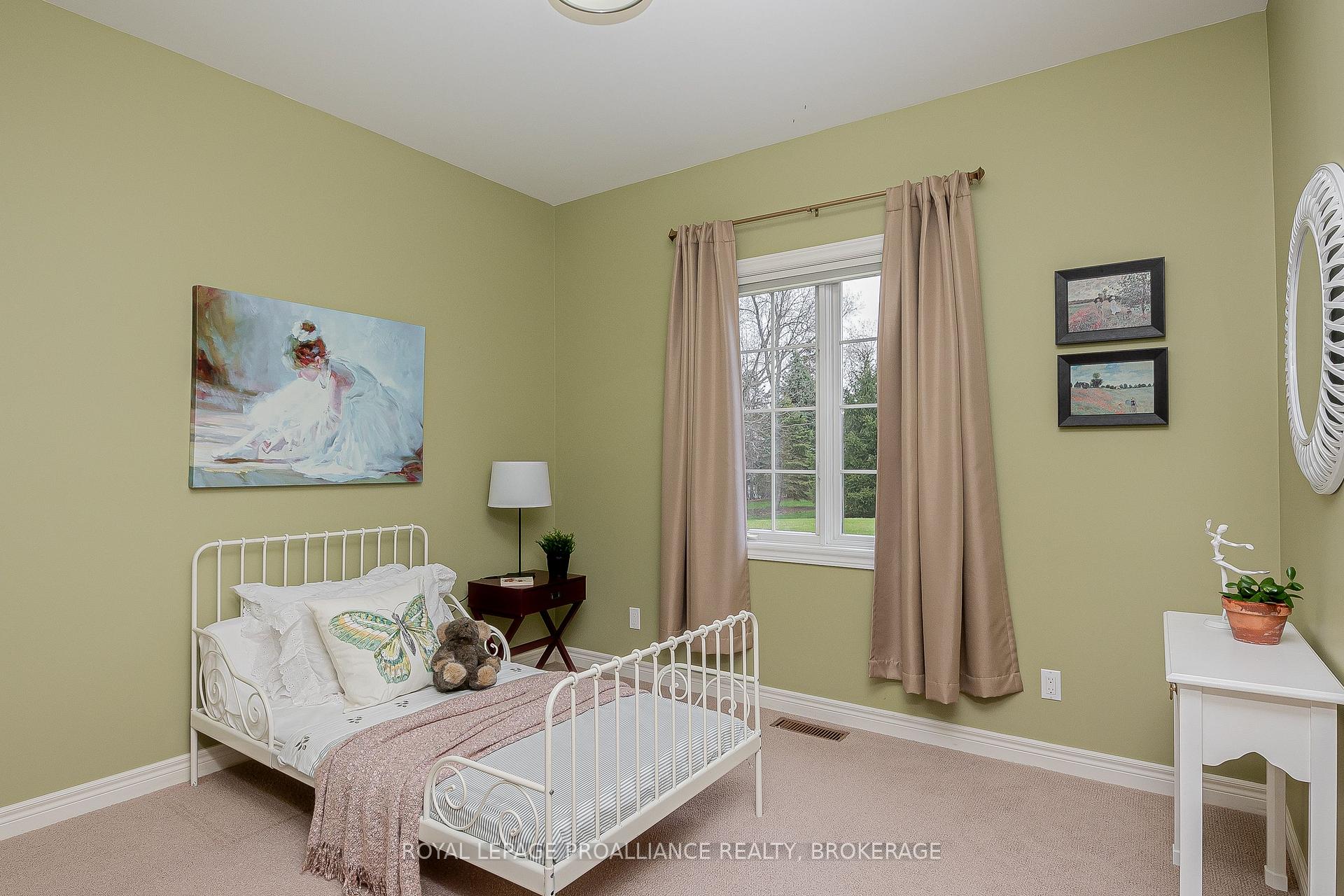 Photo 18 of 651 Woodland Place, Kingston, Kingston East (incl CFB Kingston) — HOMEH