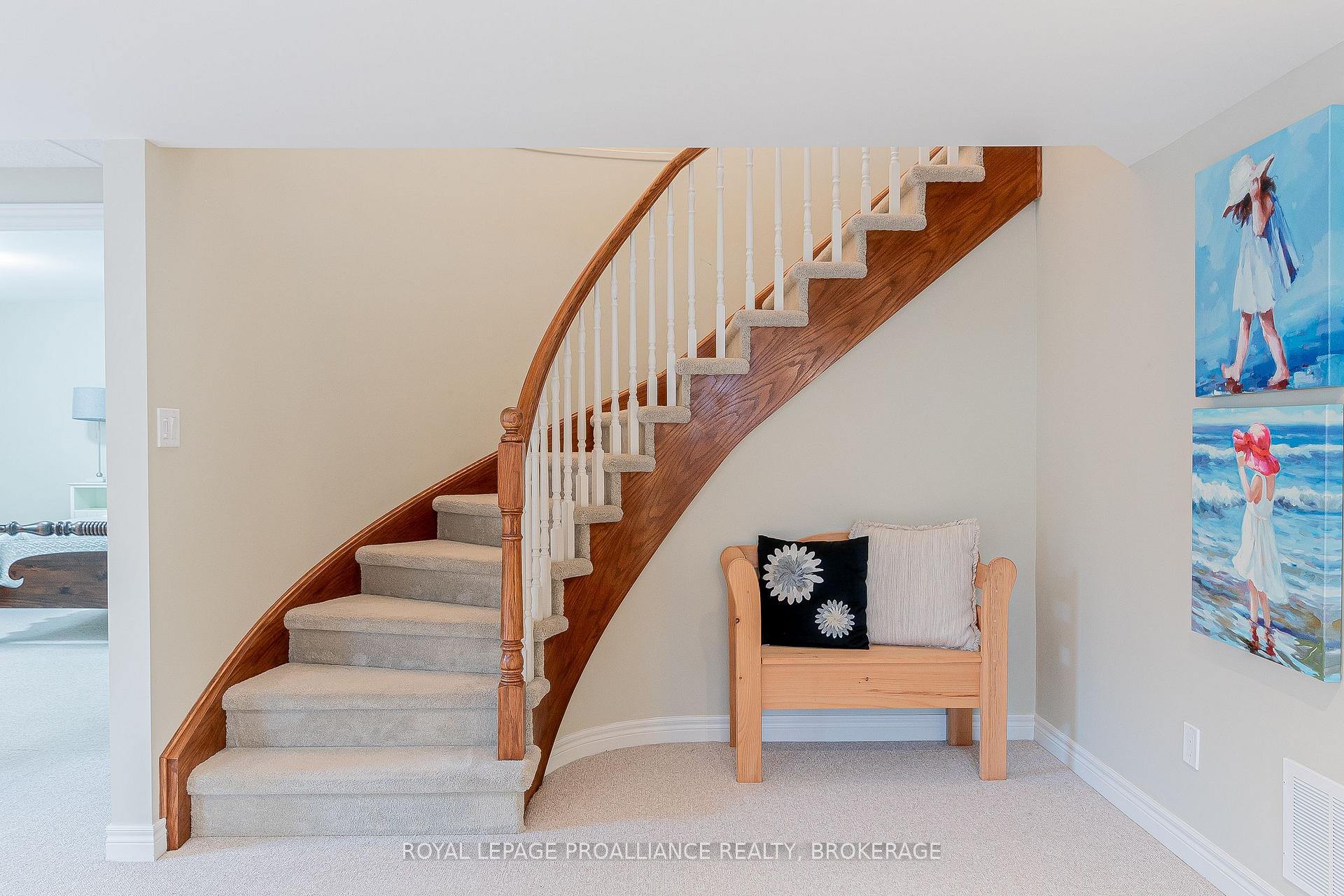 Photo 23 of 651 Woodland Place, Kingston, Kingston East (incl CFB Kingston) — HOMEH