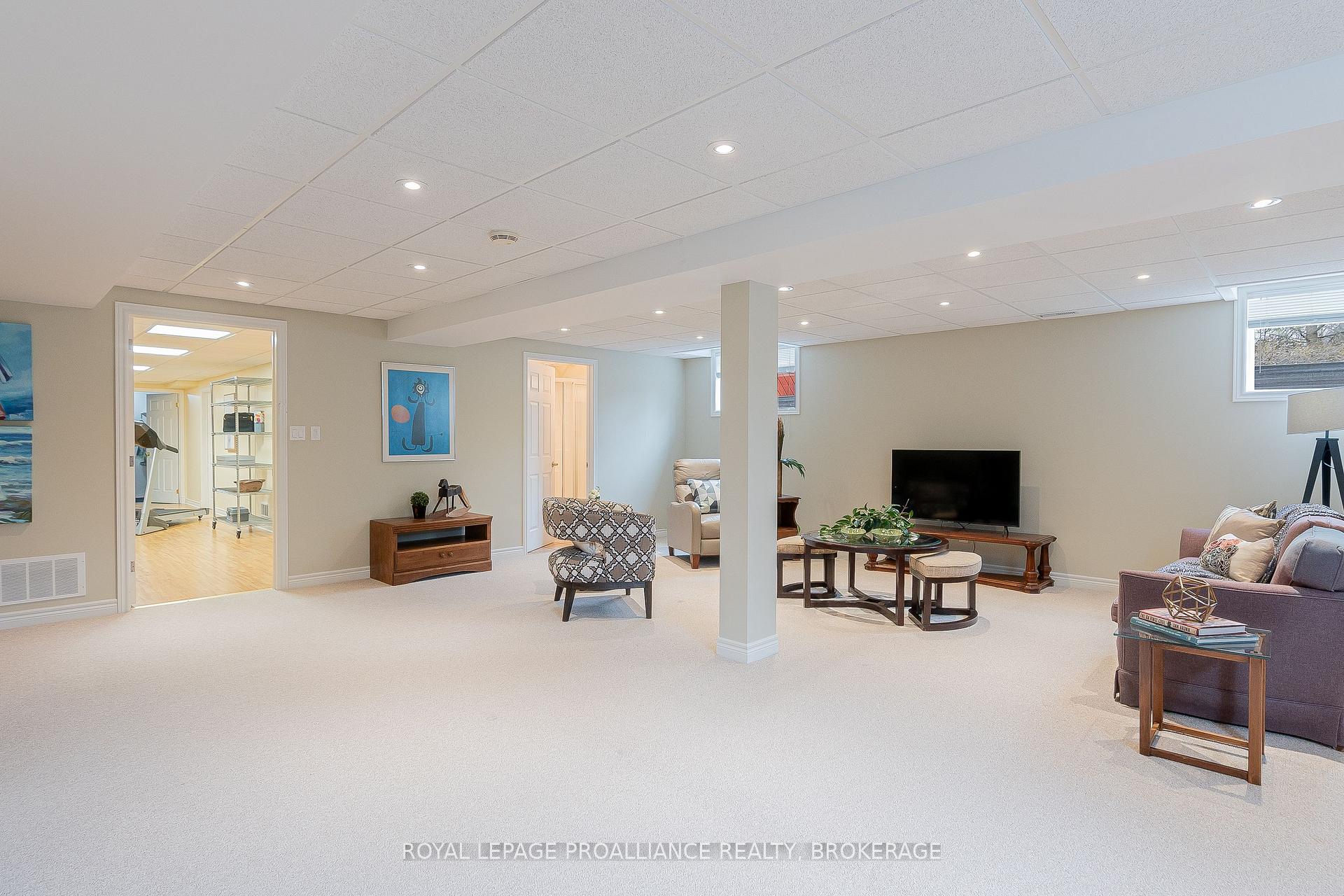 Photo 25 of 651 Woodland Place, Kingston, Kingston East (incl CFB Kingston) — HOMEH