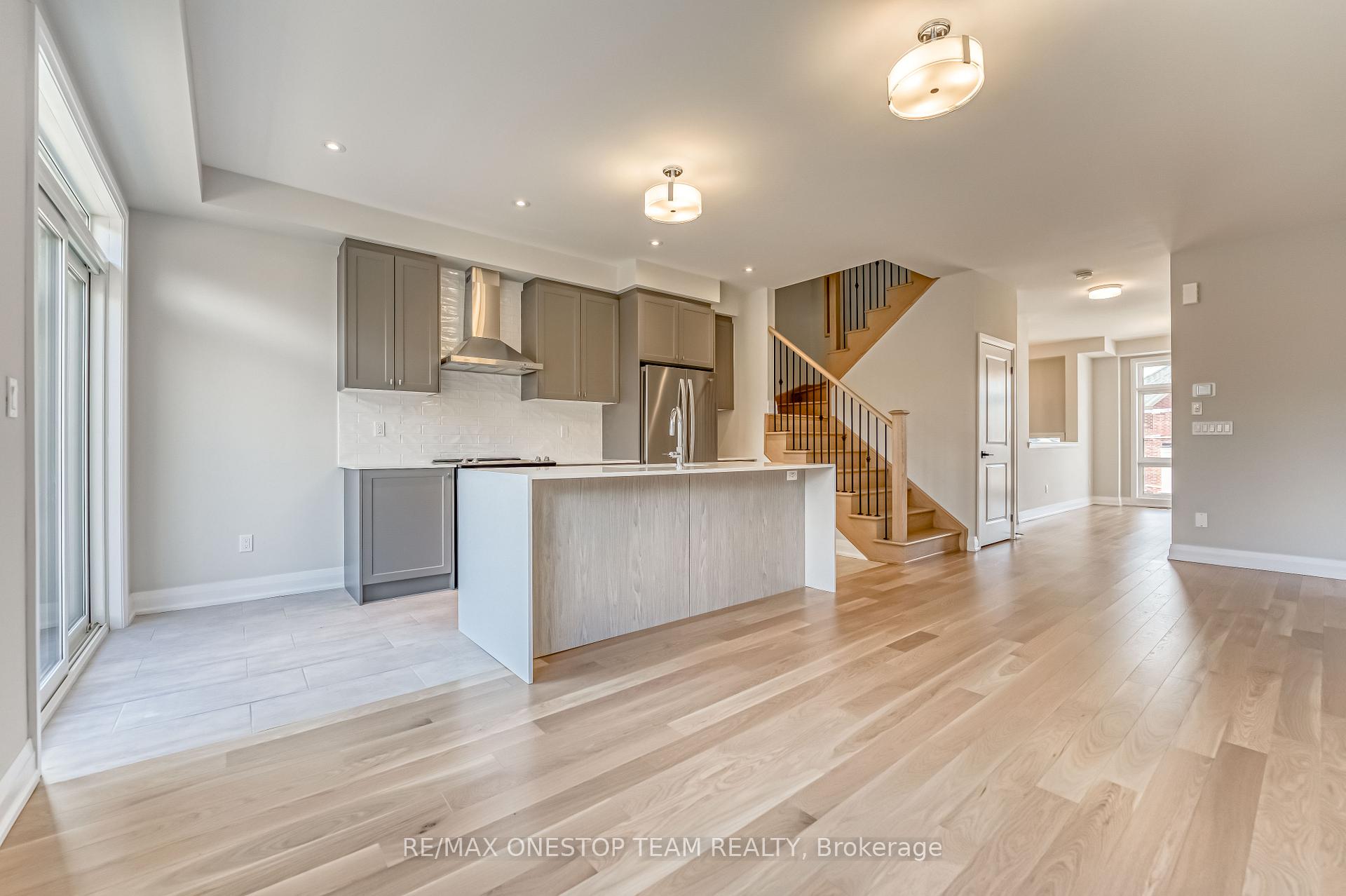 Photo 11 of 2829 Albatross Way, Pickering, Rural Pickering — HOMEH