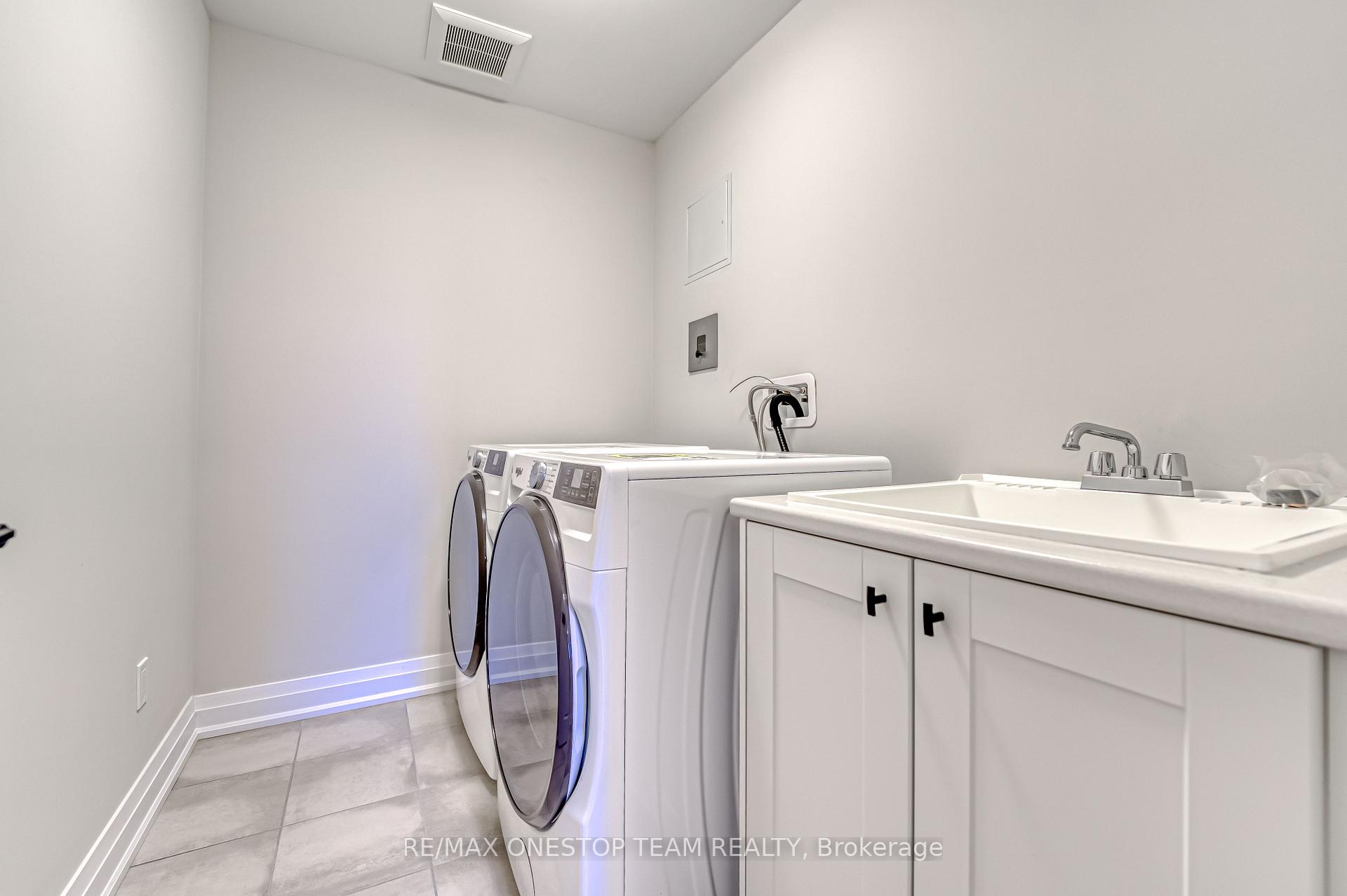 Photo 27 of 2829 Albatross Way, Pickering, Rural Pickering — HOMEH