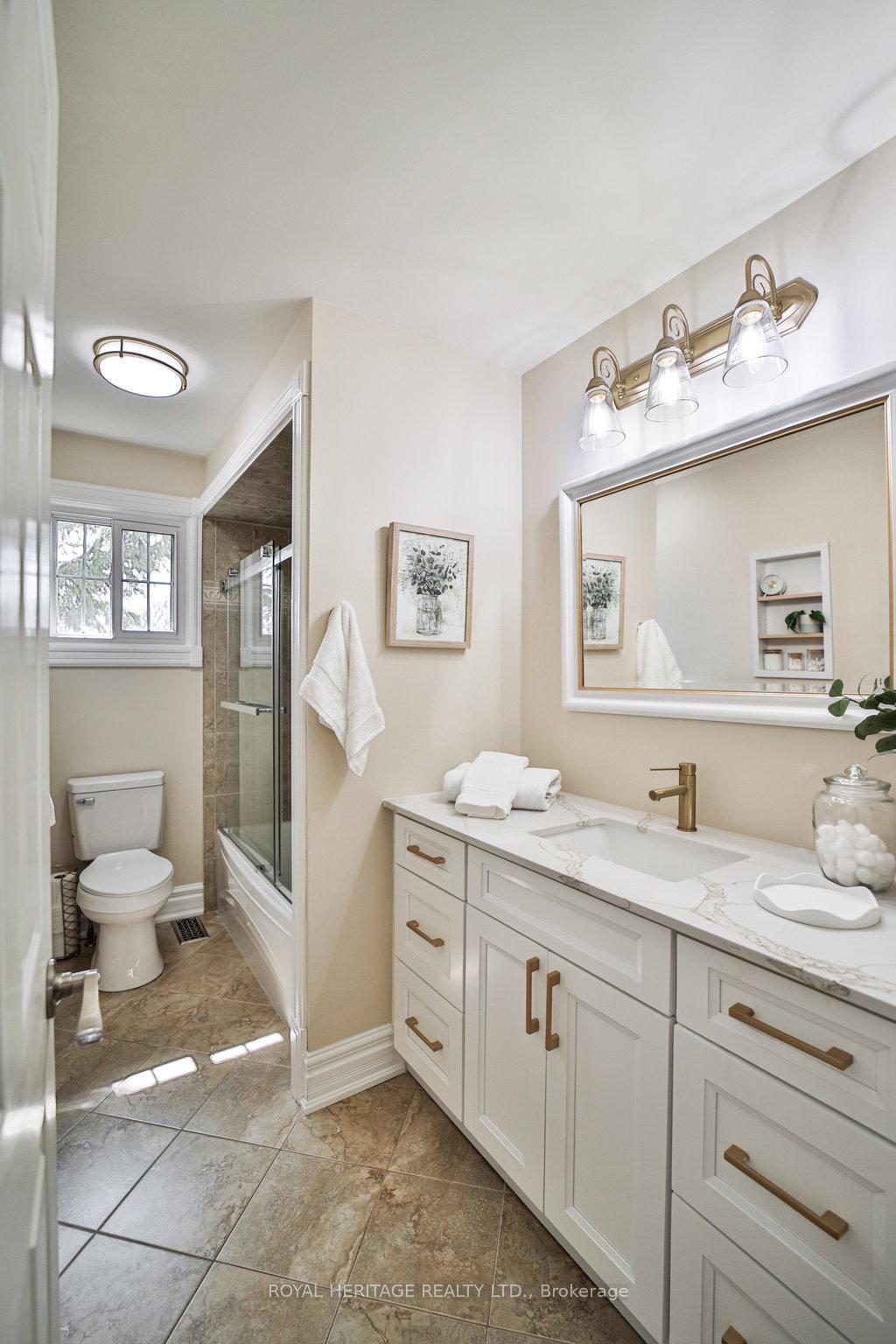 Photo 23 of 574 Springview Drive, Pickering, Amberlea — HOMEH